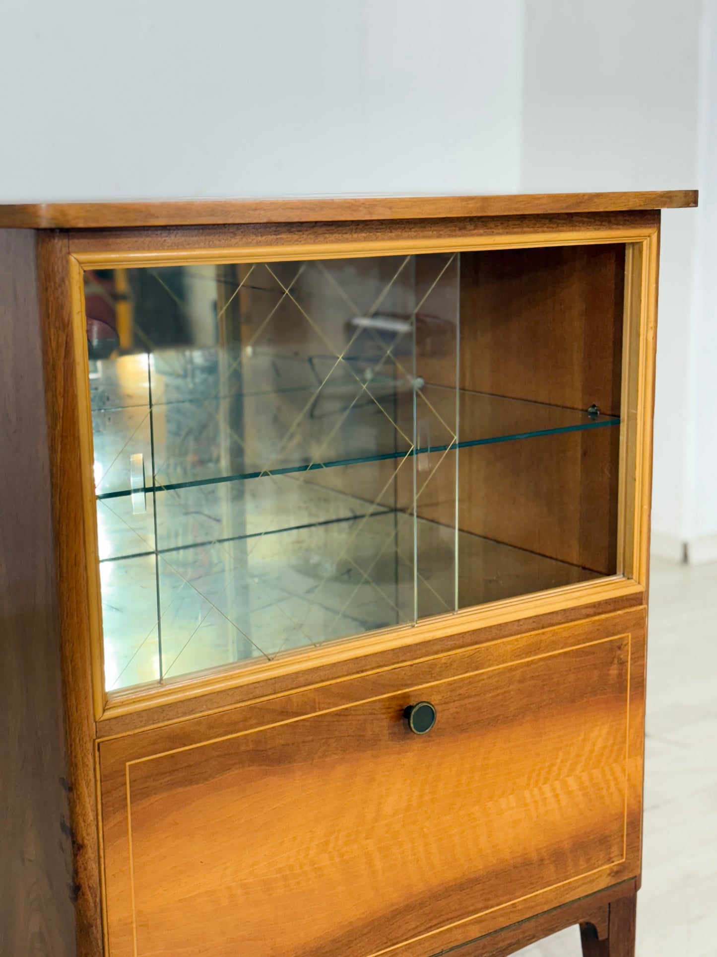 Sehr schöner Vintage Barschrank Bar Vitrine Kommode Schrank