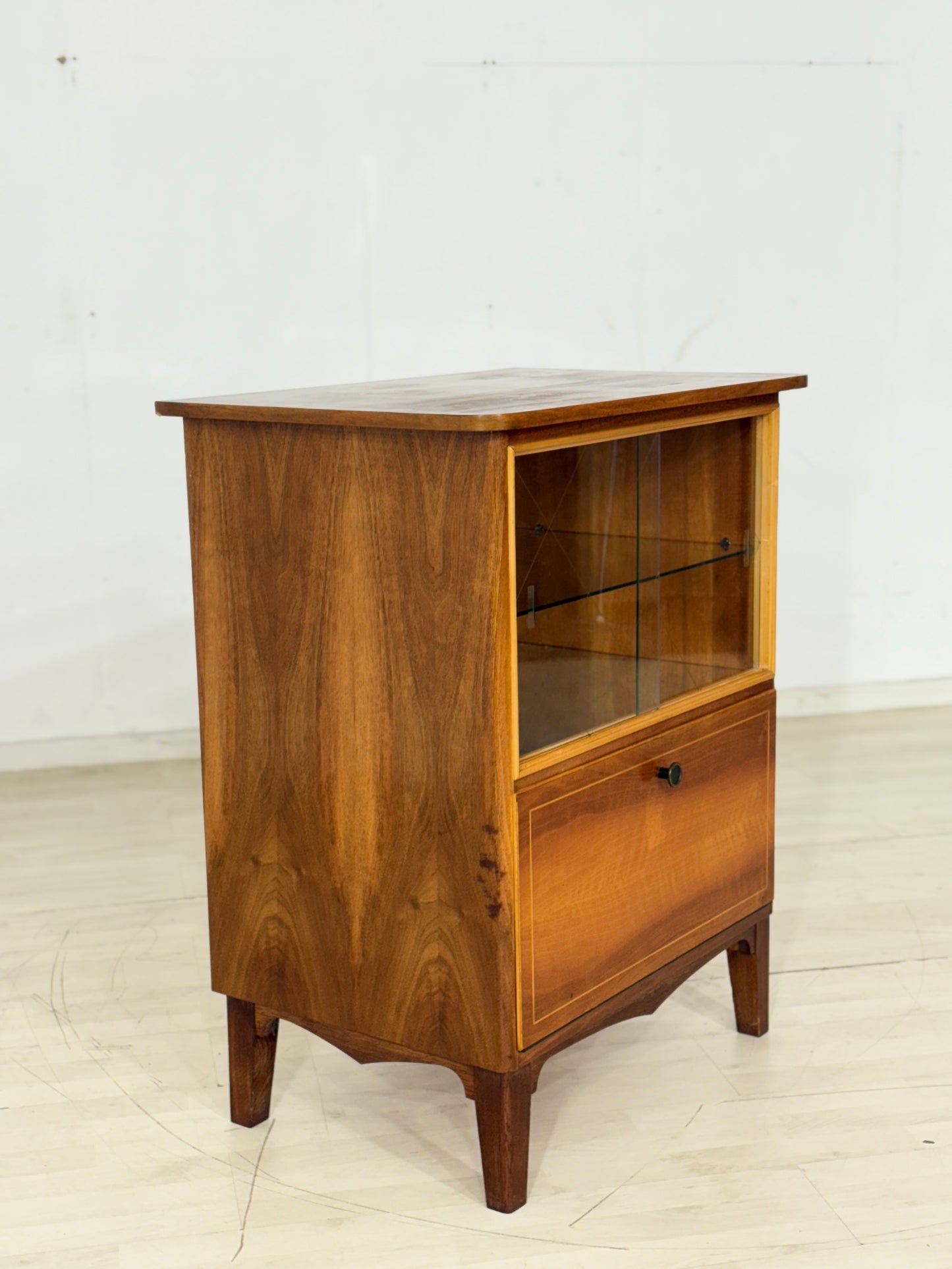 Sehr schöner Vintage Barschrank Bar Vitrine Kommode Schrank