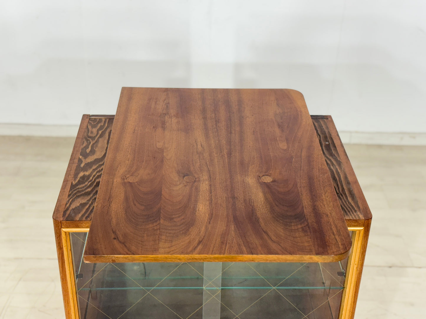 Sehr schöner Vintage Barschrank Bar Vitrine Kommode Schrank