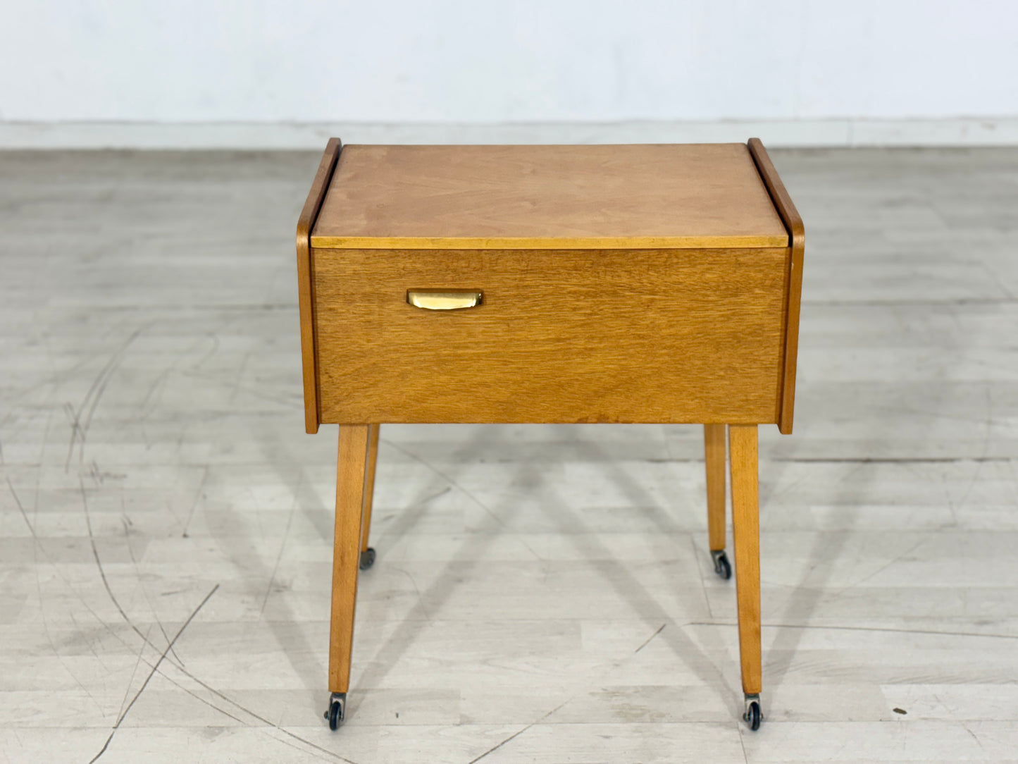 Mid Century Nähtisch Nähschrank Beistelltisch Kommode Vintage