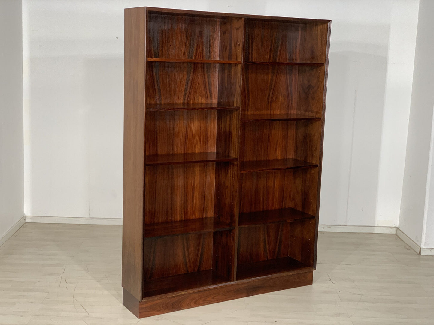 MID CENTURY ROSEWOOD BOOKSHELF SHELF BOOKCASE COMPARTMENT CABINET VINTAGE DANISH DESIGN