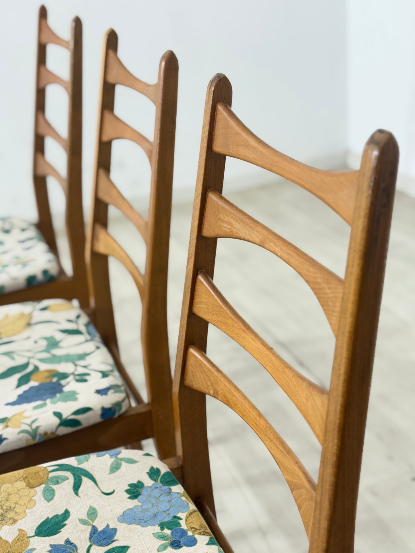 4x Mid Century Esszimmerstühle Stühle Küchenstühle Stuhl Vintage