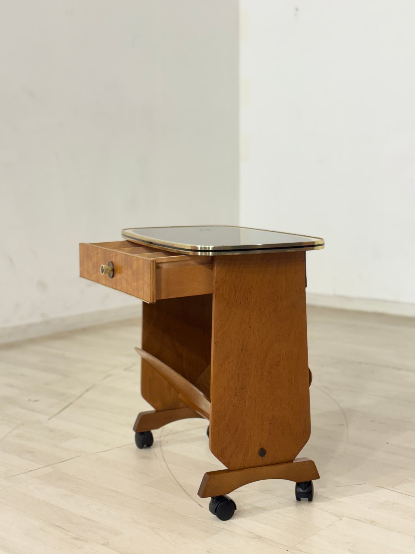 Mid Century Couchtisch Beistelltisch Ablage Zeitungsständer Vintage