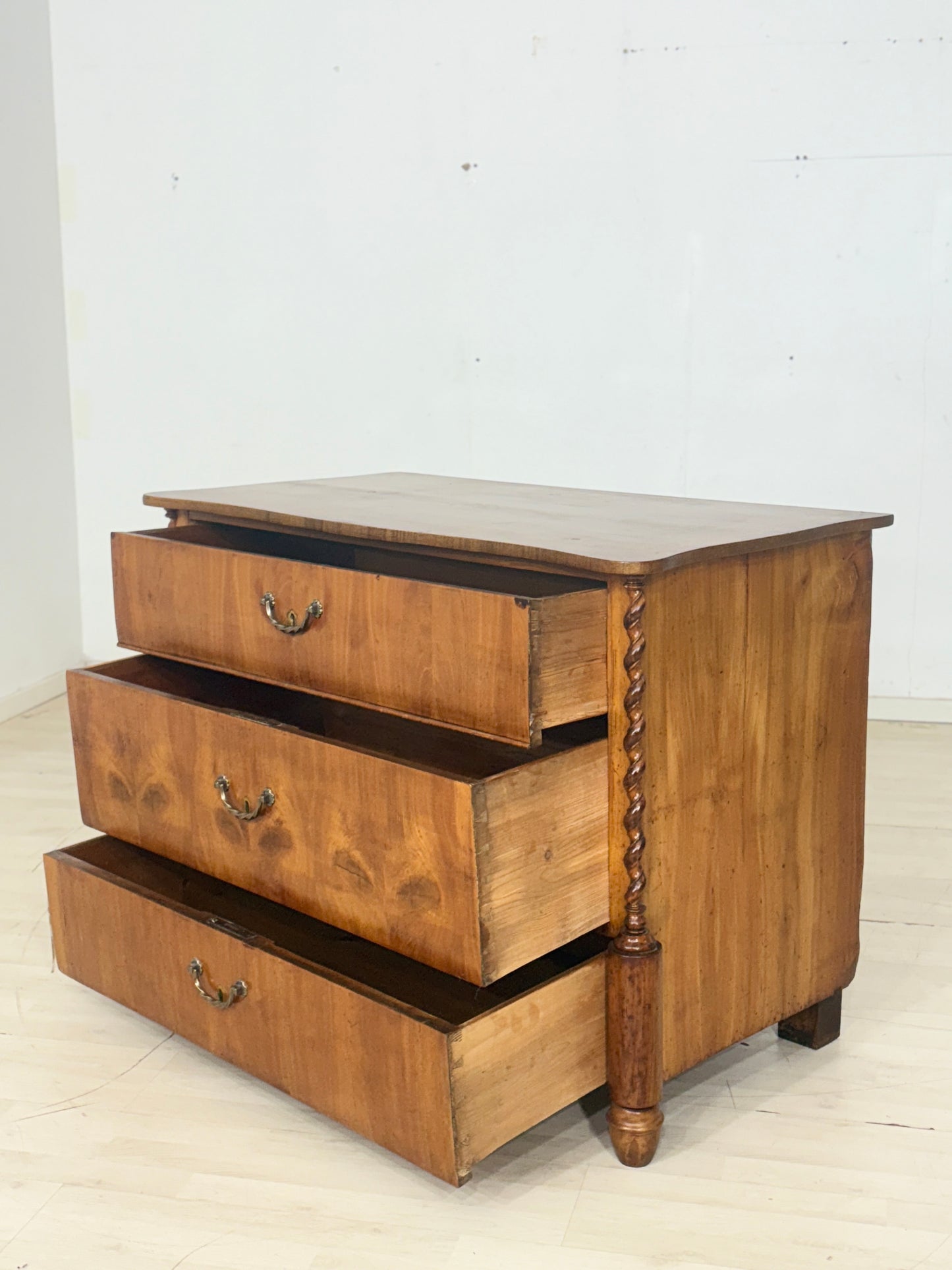 Jugendstil Kommode Wäscheschrank Waschkommode Wohnzimmerschrank um 1900