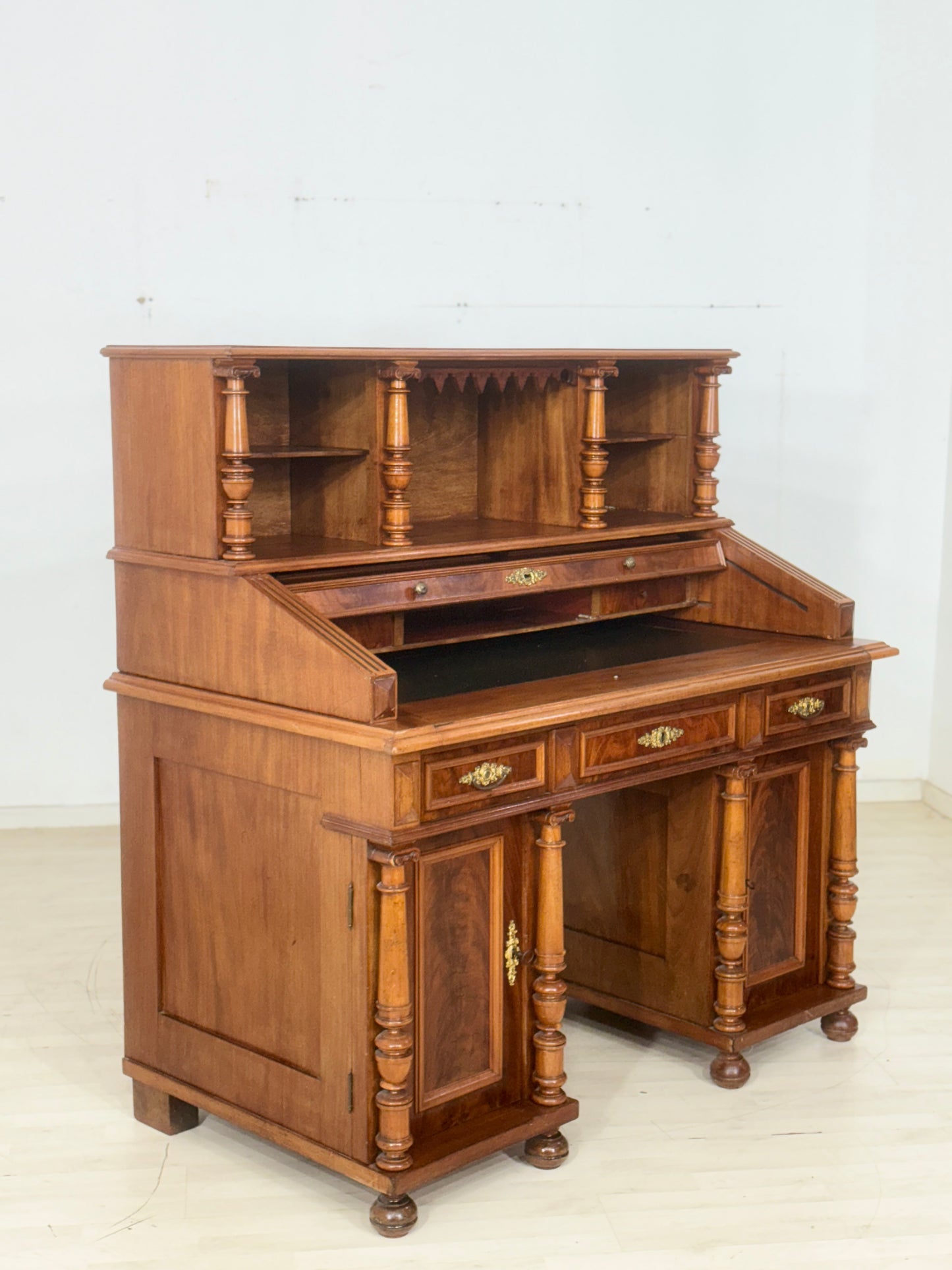 Gründerzeit Schreibtisch Tisch Bürotisch Sekretär Antik um 1880