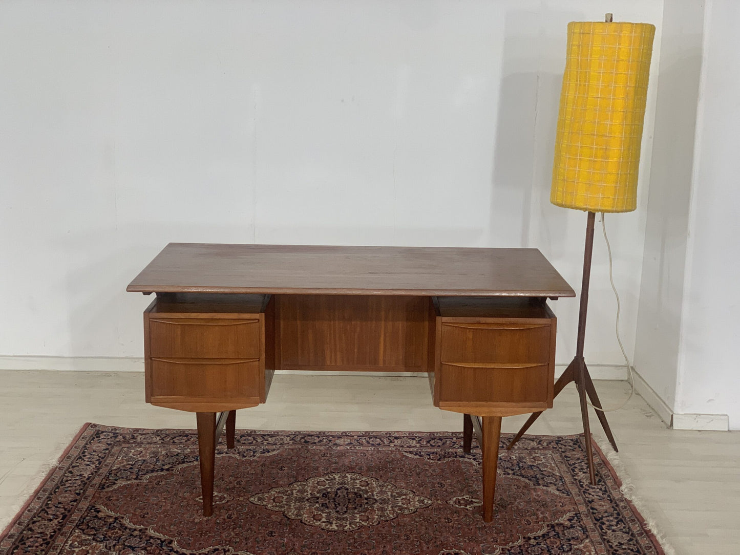 RETRO TEAK DESK OFFICE DESK TABLE VINTAGE DESK