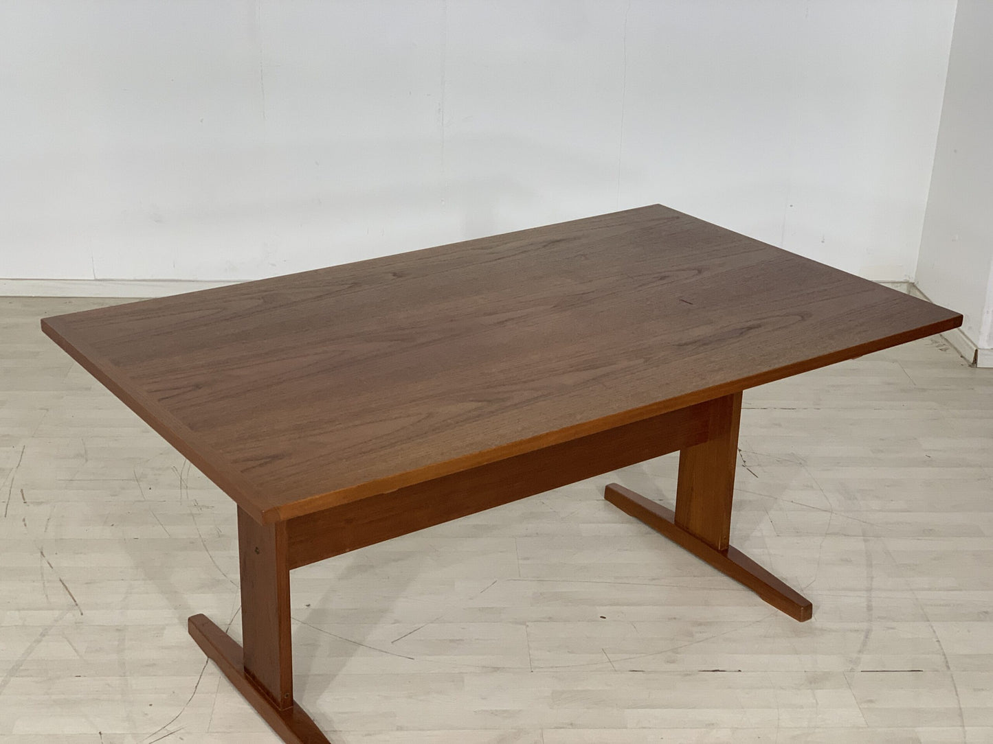 MID CENTURY DANISH TEAK DINING TABLE DINING ROOM TABLE TABLE KITCHEN TABLE VINTAGE