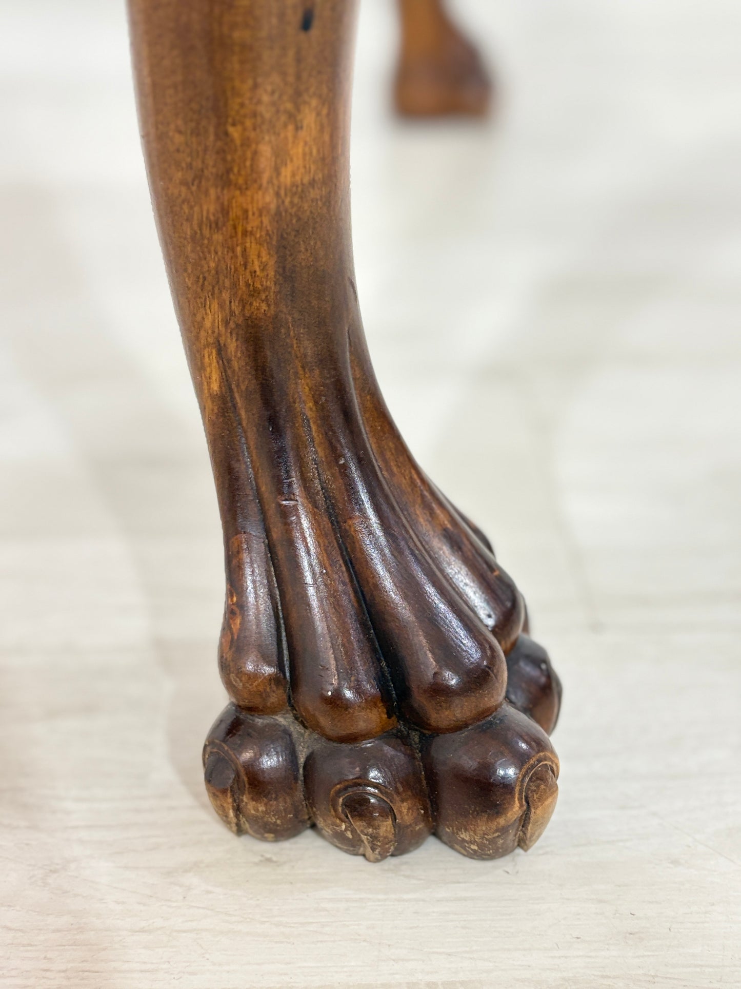 Prächtiger Jugendstil Esstisch Küchentisch ausziehbarer Tisch mit Adlerfüße um 1920