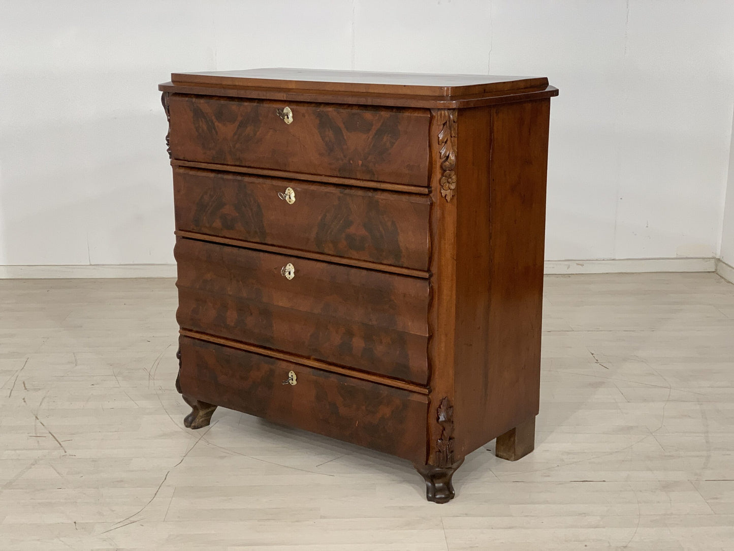 COLONIAL STYLE CHEST OF DRAWERS SIDEBOARD WASHING TABLE LAUNDRY CABINET AROUND 1920