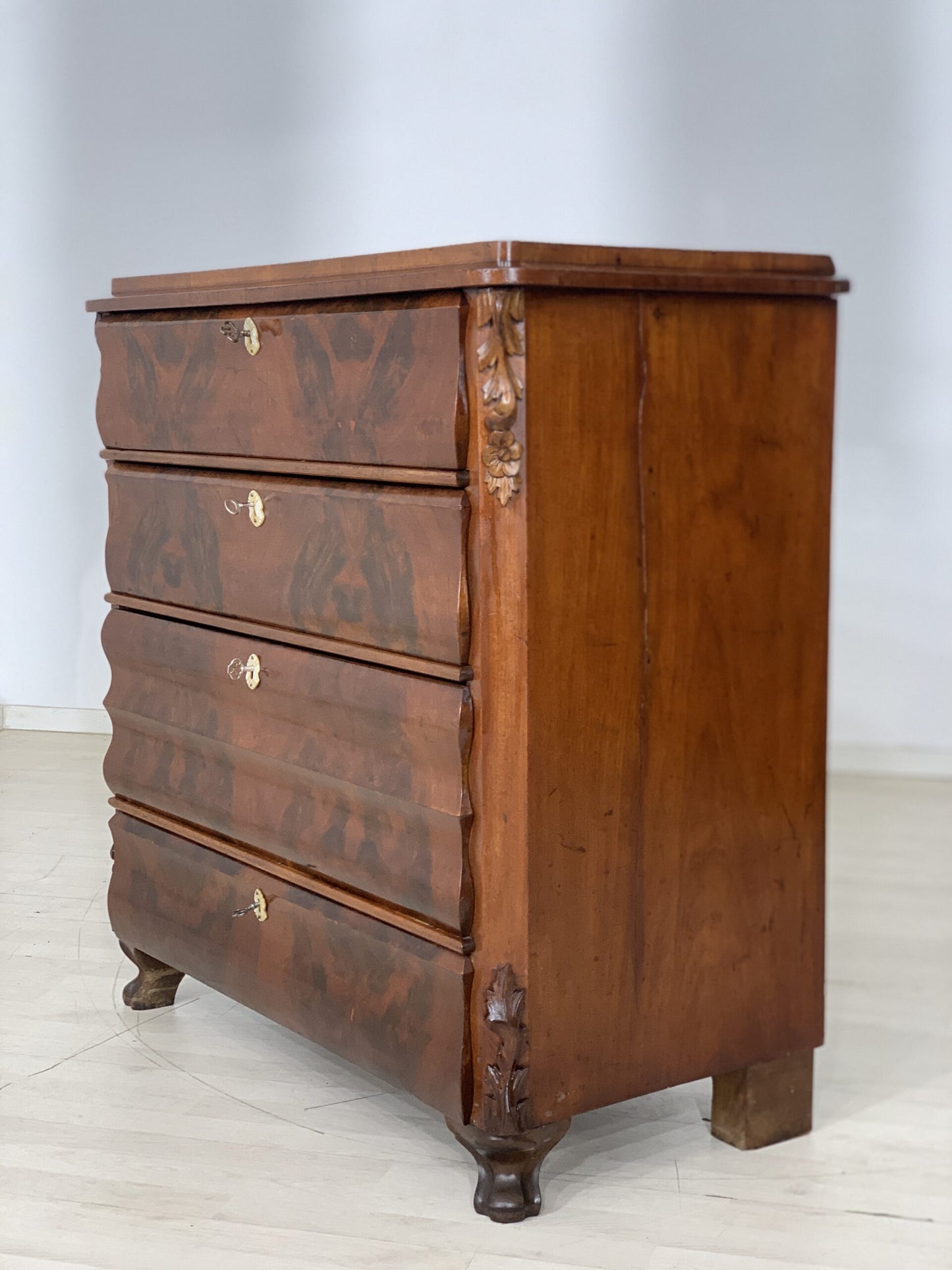 COLONIAL STYLE CHEST OF DRAWERS SIDEBOARD WASHING TABLE LAUNDRY CABINET AROUND 1920