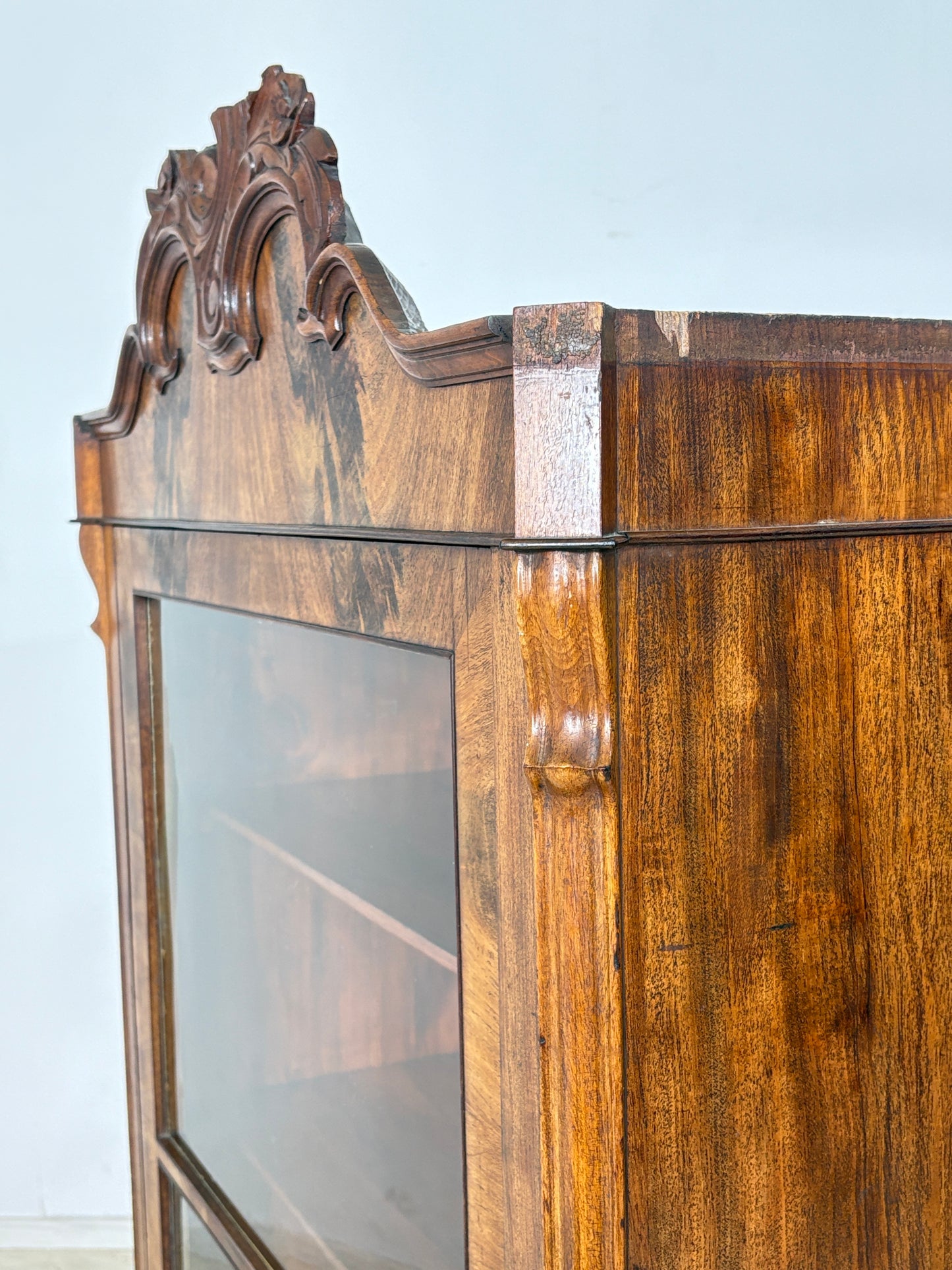 Schöne Louis Philippe Vitrine Schrank Geschirrschrank Vitrinenschrank Wohnzimmerschrank um 1880