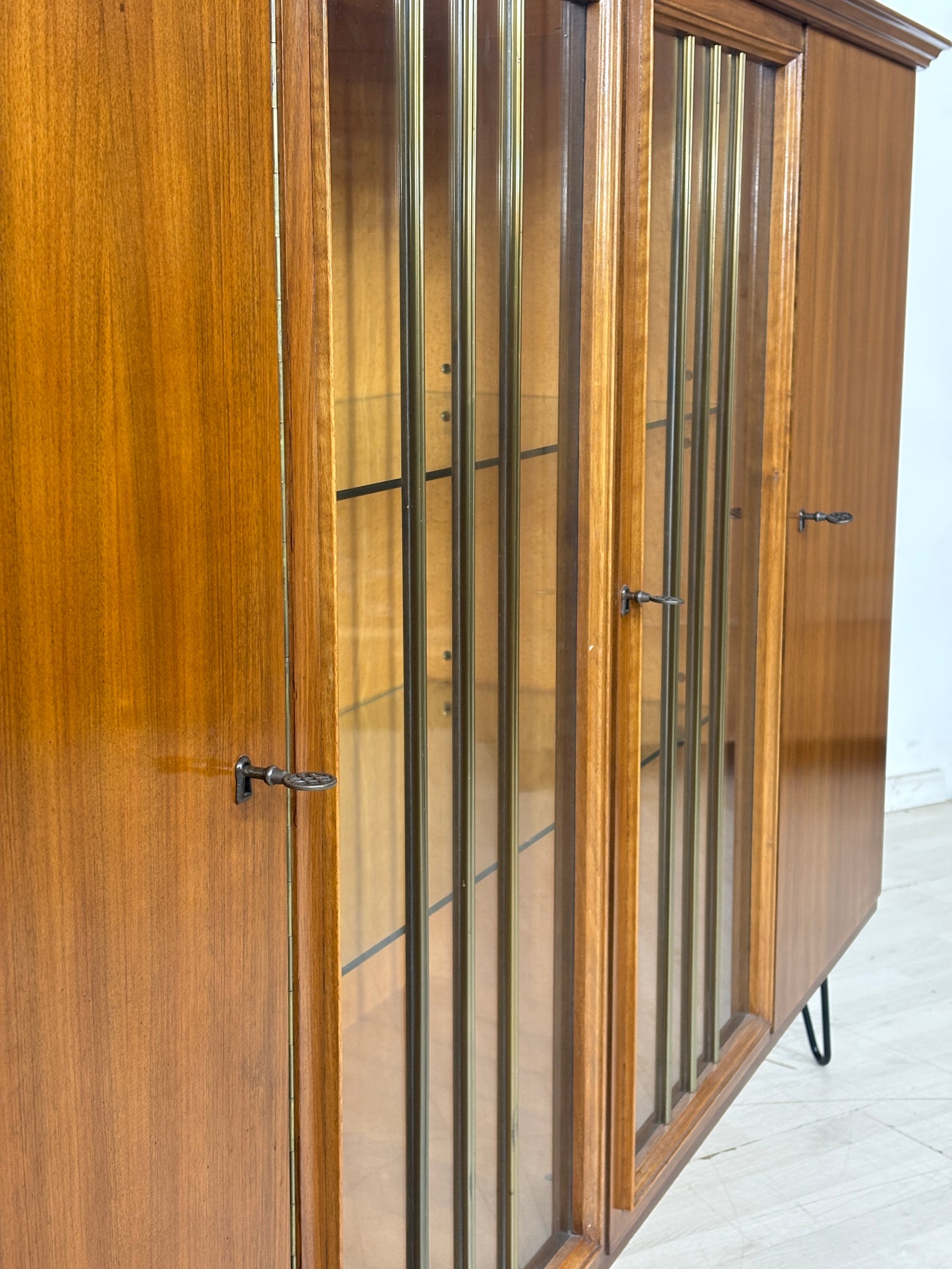 Mid Century Highboard Vitrine Geschirrschrank Schrank Wohnzimmerschrank