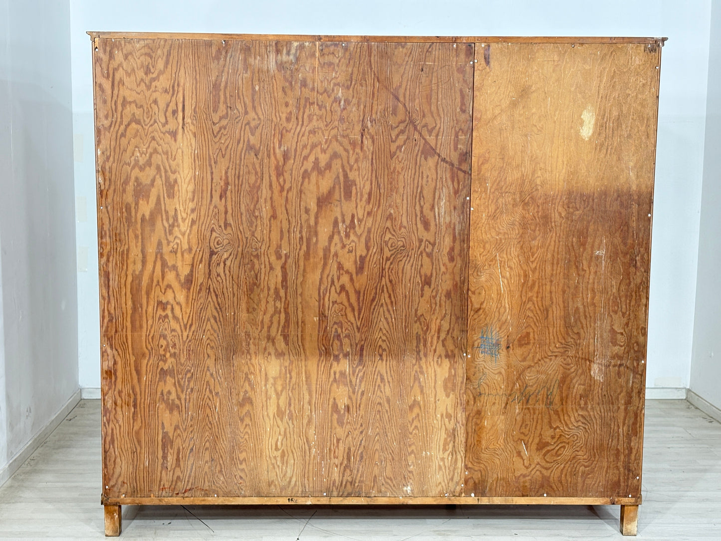 Vintage Kleiderschrank großer Holz Schrank Wäscheschrank