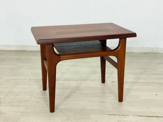 Danish Design Mid-Century Beistelltisch / Teak Couchtisch / 60er Jahre Beistelltisch / Danish Teak Couchtisch / Designer: Niels Bach