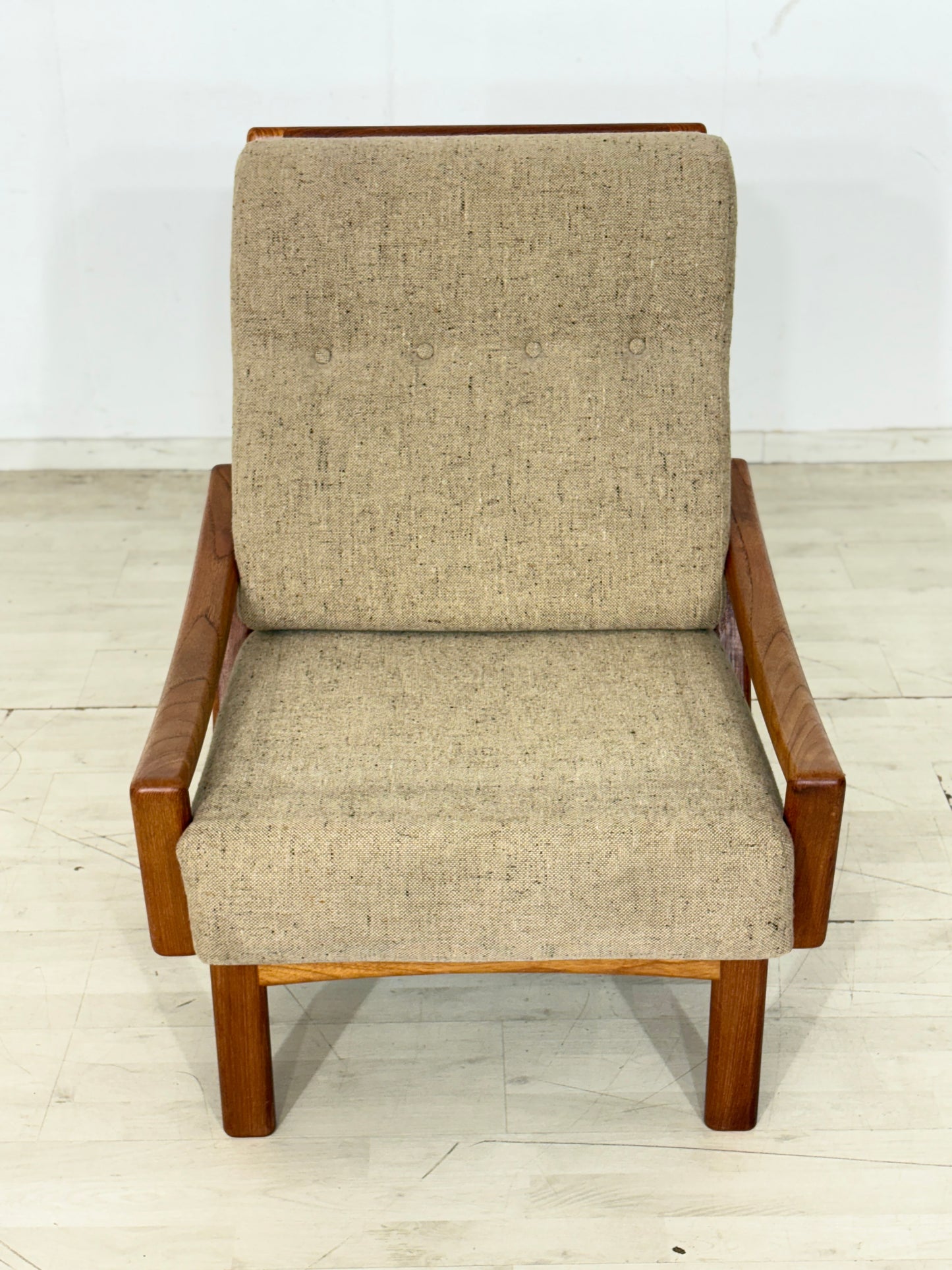 Danish Design Mid-Century Armlehnsessel / Teak Sessel / 60er Jahre Armlehnsessel / Danish Teak Sessel / Designer: Grete Jalk / Hersteller: Glostrup Møbelfabrik