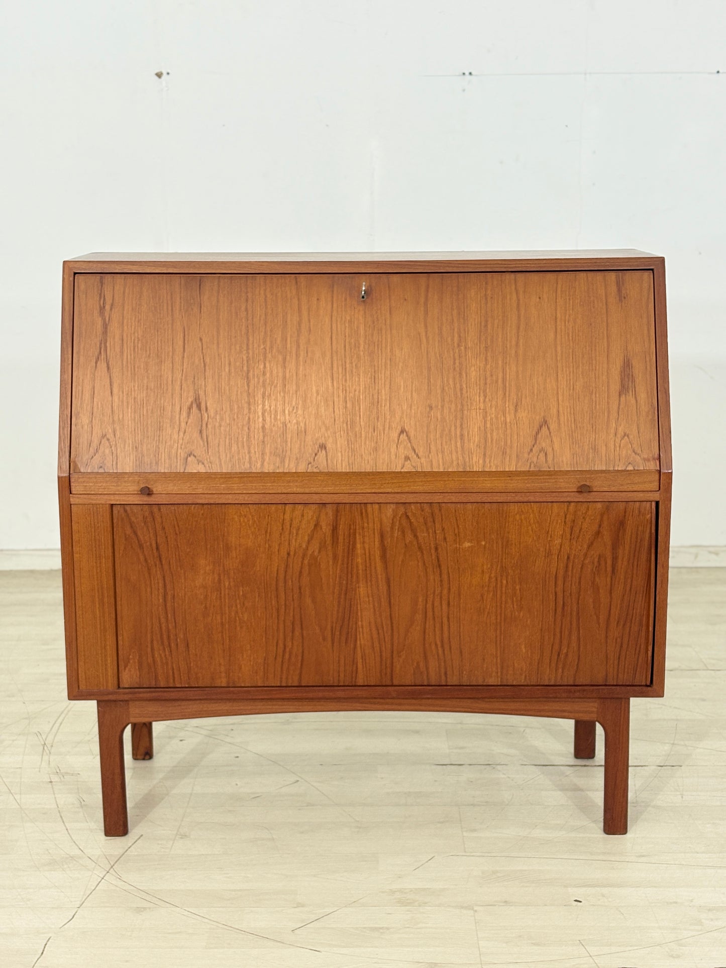 Danish Design Mid-Century Sekretärtisch / Teak Schreibsekretär / 60er Jahre Schreibtisch / Danish Teak Sekretär / Designer: Bernhard Pedersen & Søn / Hersteller: Eskilstrup-Falster Møbelfabrik