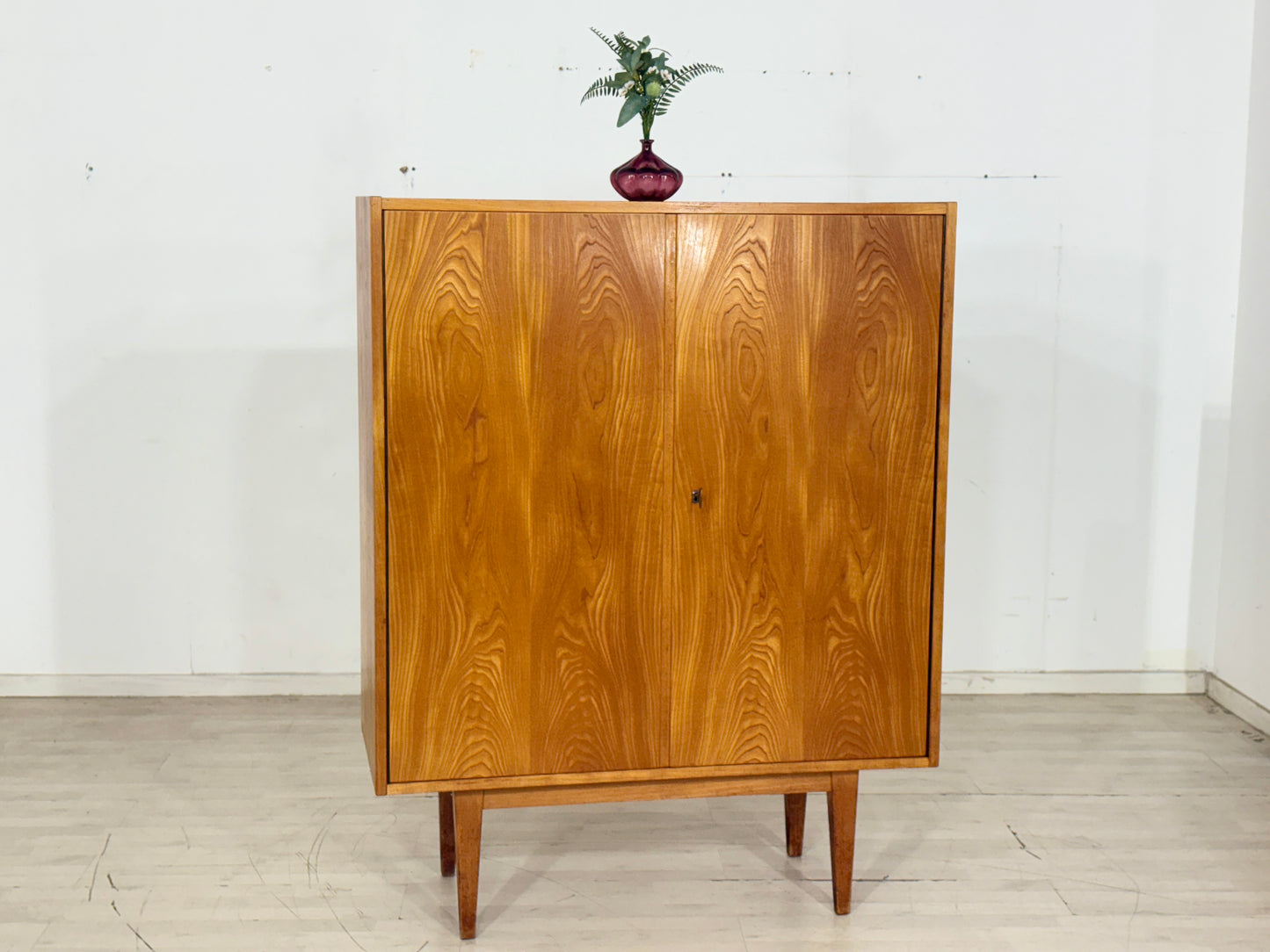 Vintage Hellerau Wäscheschrank Highboard Fächerschrank Schrank Mid-Century