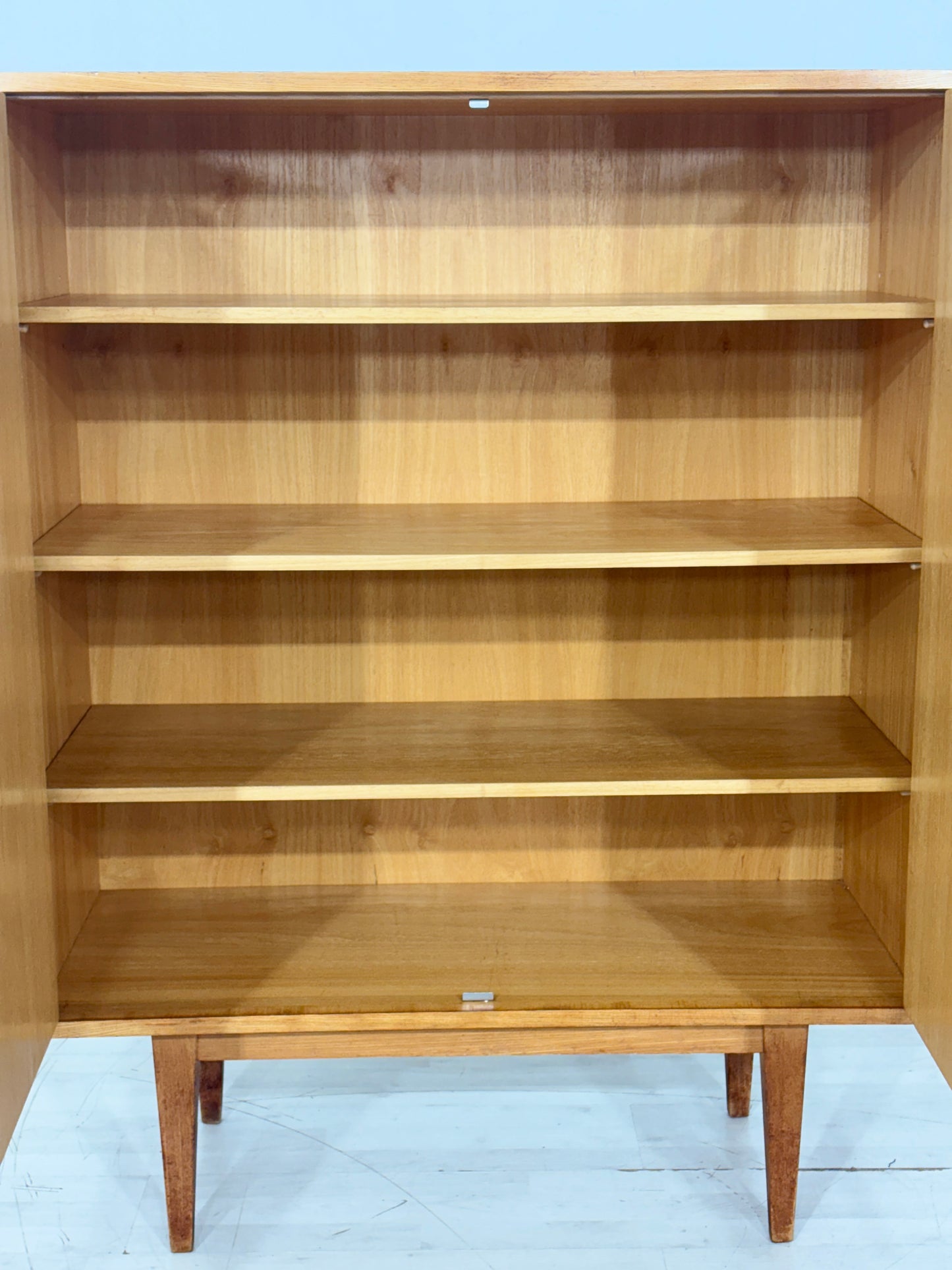 Vintage Hellerau Wäscheschrank Highboard Fächerschrank Schrank Mid-Century