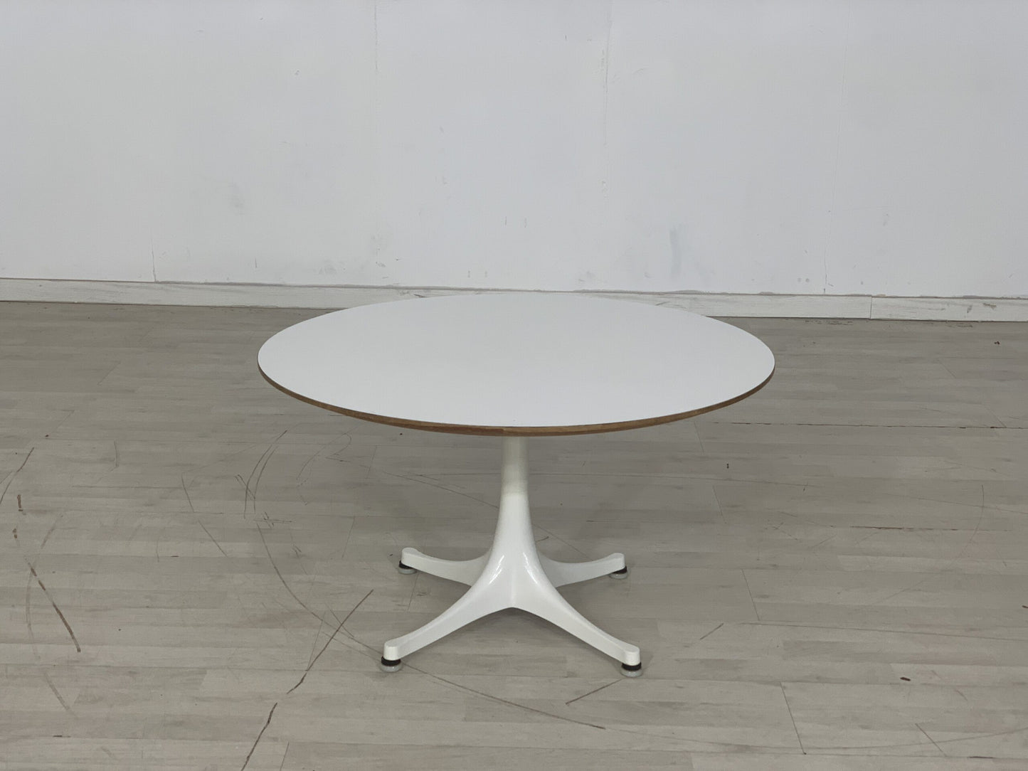 TABLE BASSE VITRA