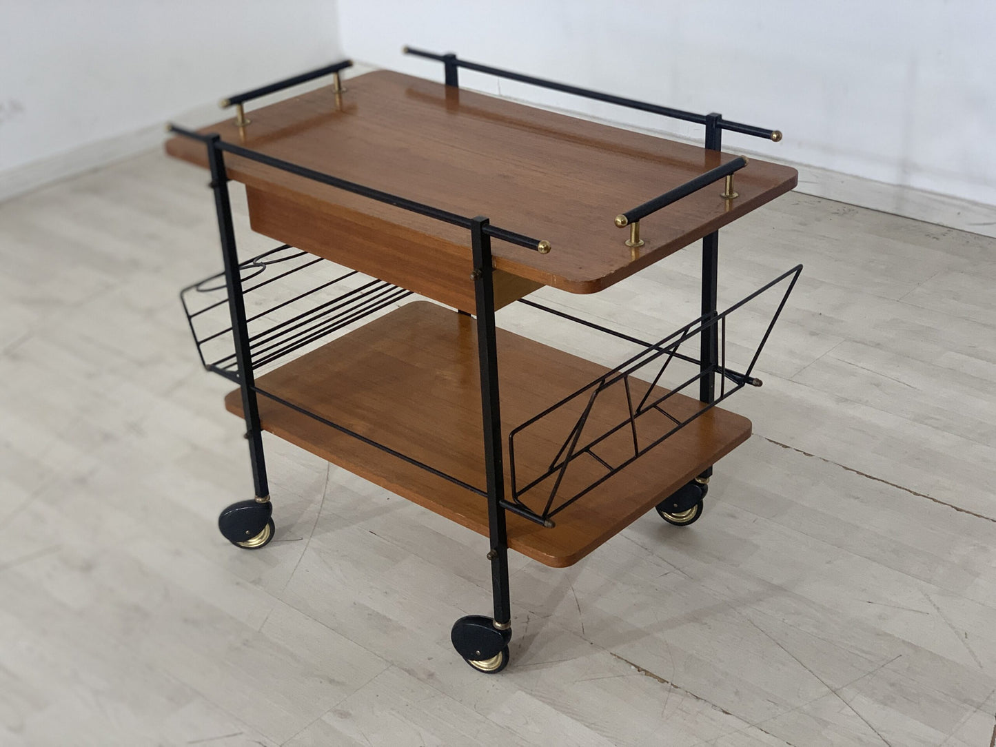 VINTAGE SERVING TROLLEY