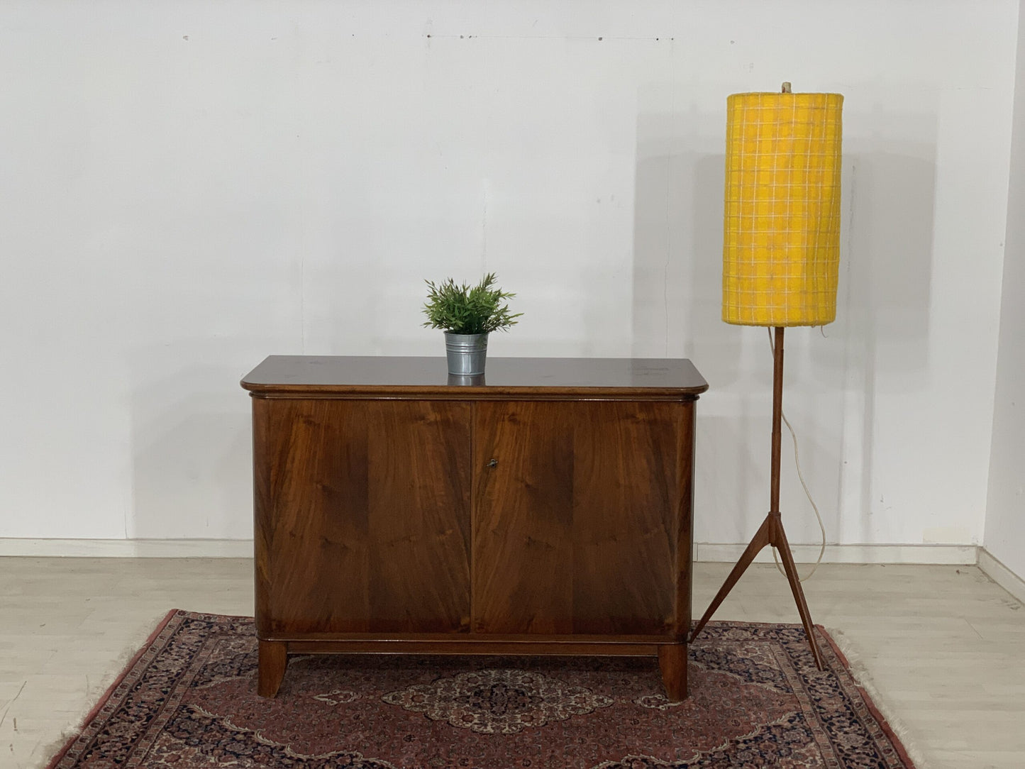 MID CENTURY CHEST OF DRAWERS SIDEBOARD CABINET HALLWAY CABINET VINTAGE