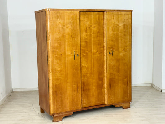 Sehr Schöner Mid-Century Kleiderschrank / Holz Schrank / Wäscheschrank / Schlafzimmerschrank Vintage