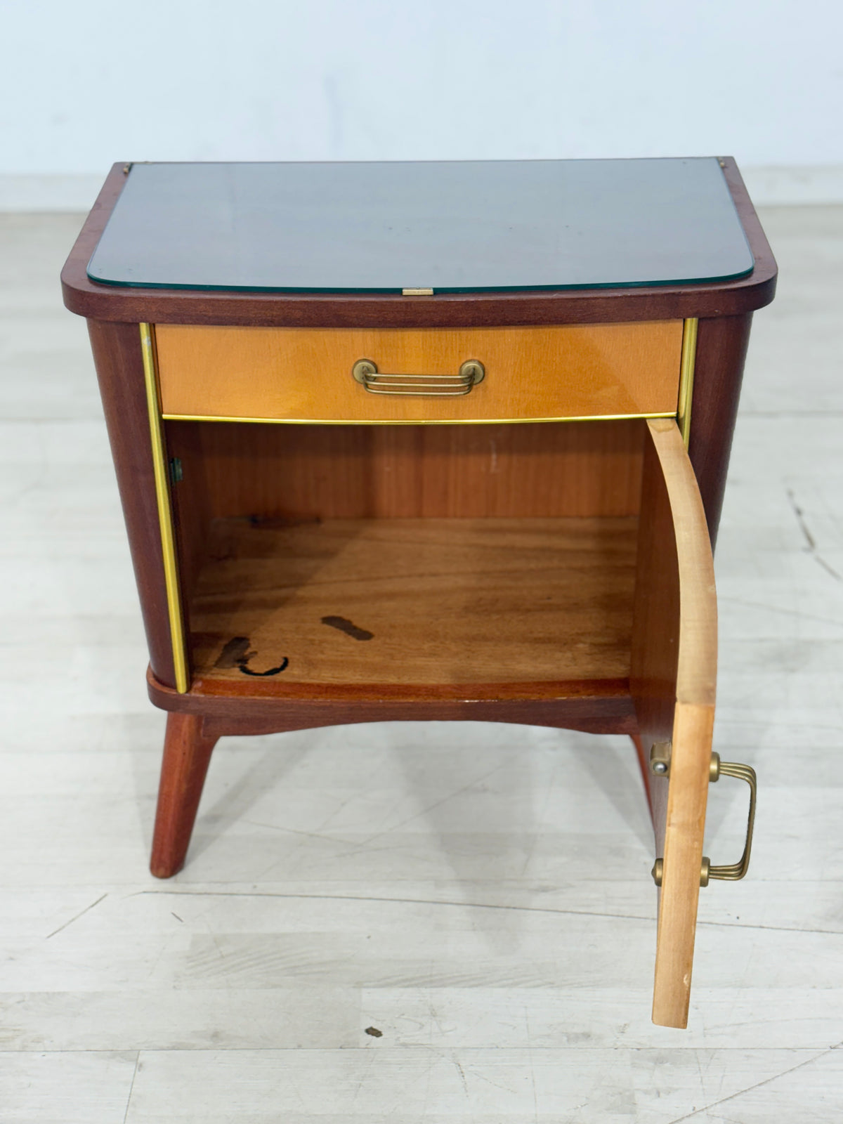 2er Set Vintage Nachttische / Nachtschränke – 60er Jahre