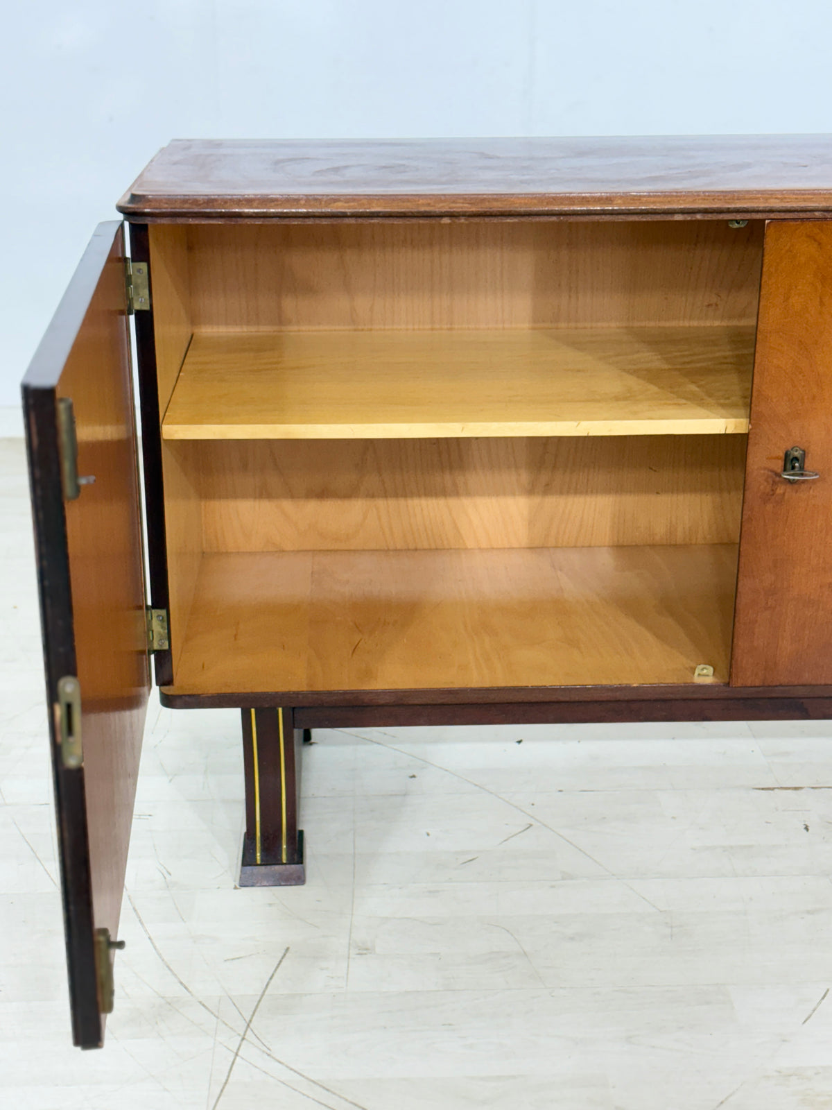 Mid Century Kommode / Sideboard / Wohnzimmerschrank