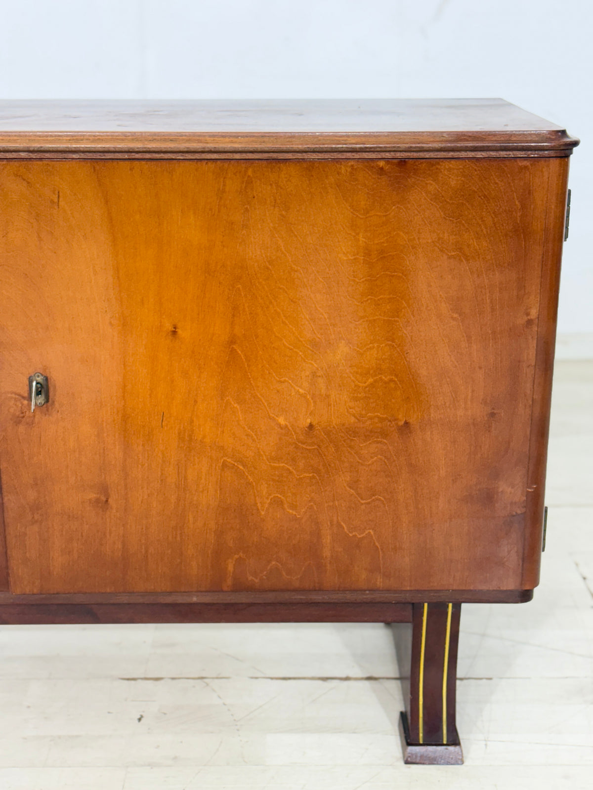 Mid Century Kommode / Sideboard / Wohnzimmerschrank