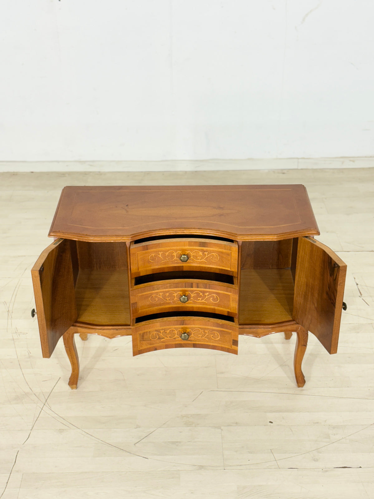Barockstil Kommode / Sideboard / Wohnzimmerschrank