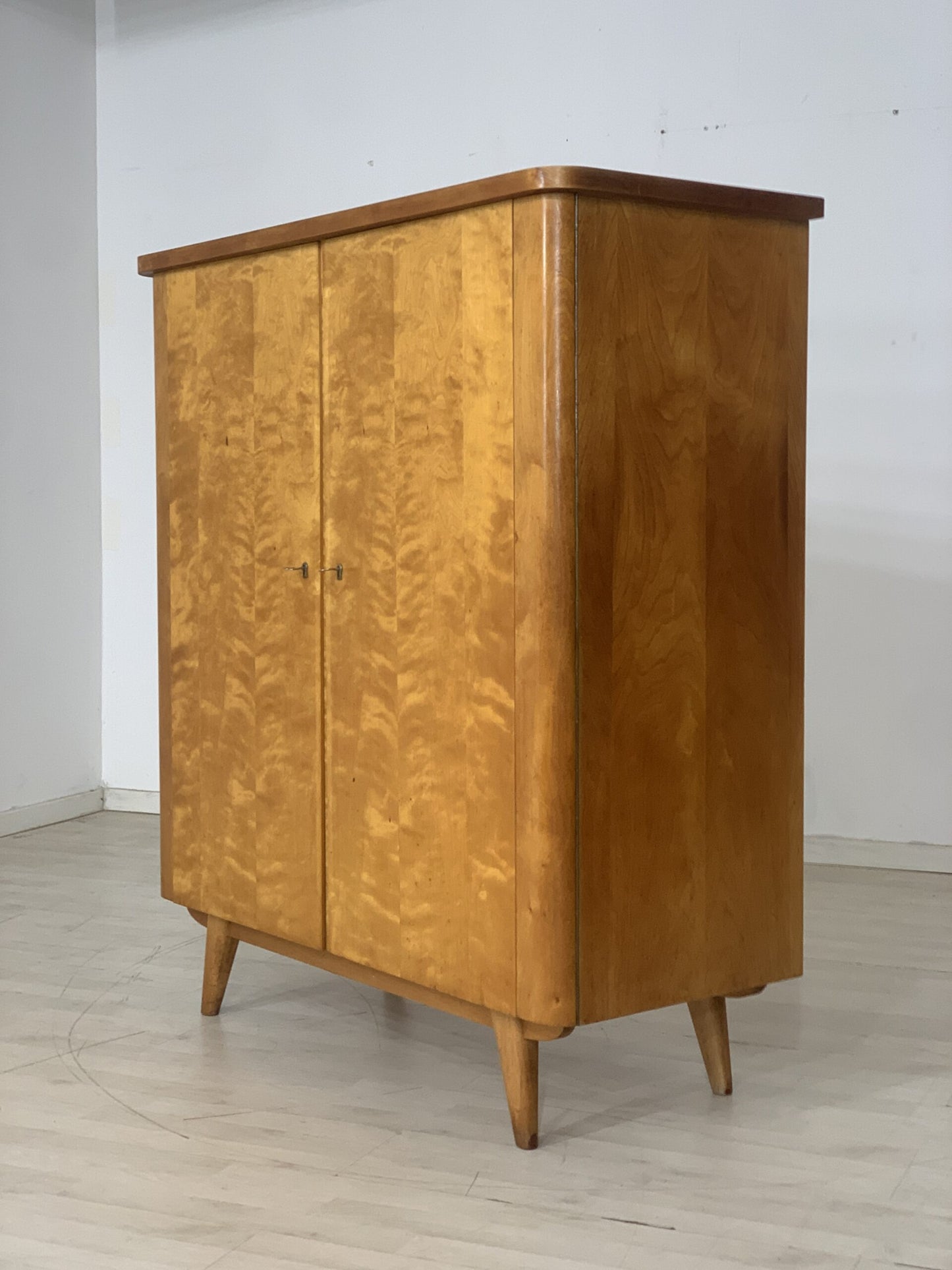 60er JAHRE KLEIDERSCHRANK WÄSCHESCHRANK SCHRANK VINTAGE WARDROBE