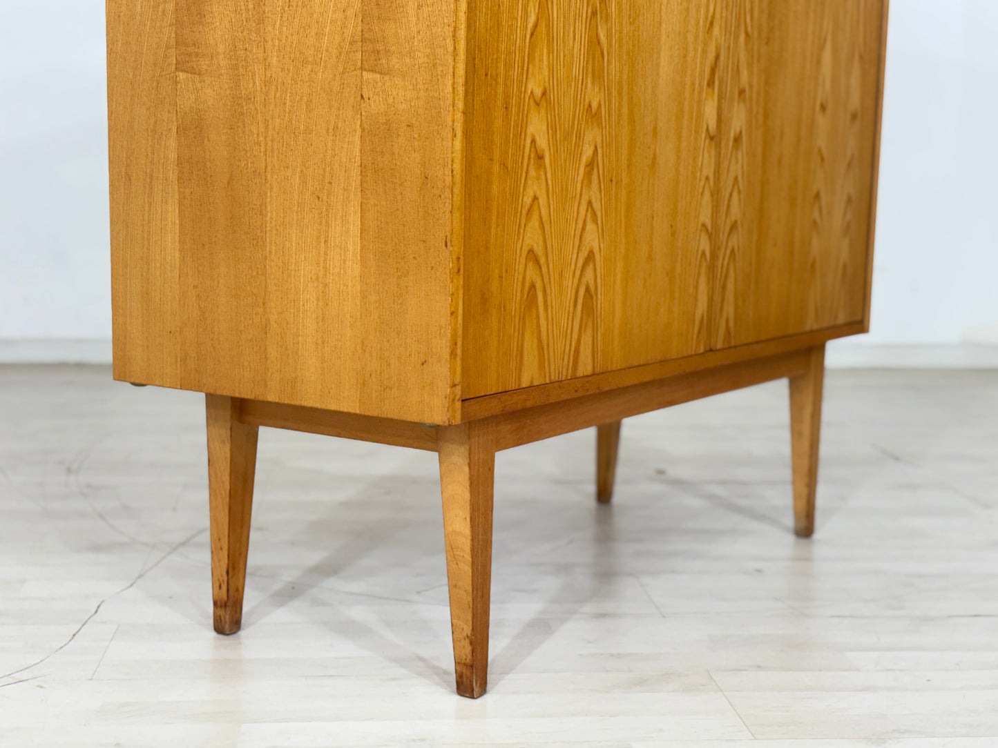 Mid-Century Hellerau Wäscheschrank / Highboard / Fächerschrank / Vintage Schrank