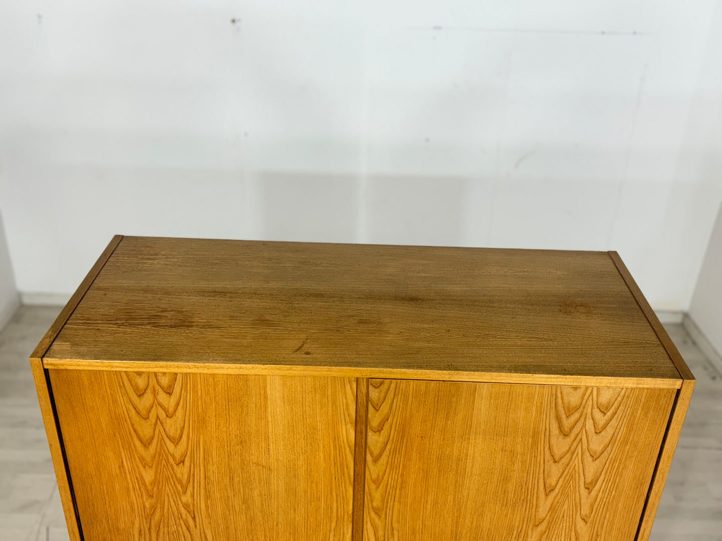 Mid-Century Hellerau Wäscheschrank / Highboard / Fächerschrank / Vintage Schrank