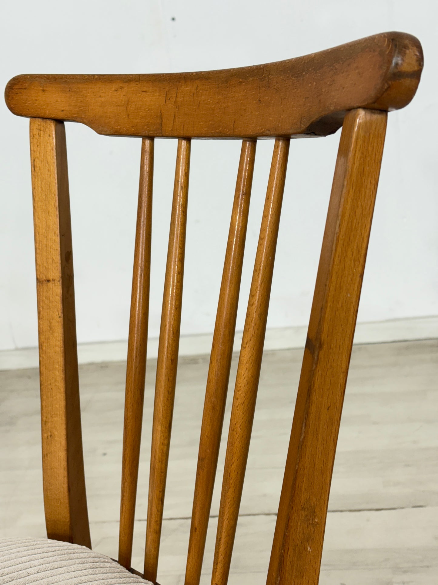 4x Mid-Century Stühle / Esszimmerstühle / Küchenstühle – Vintage 60er Jahre