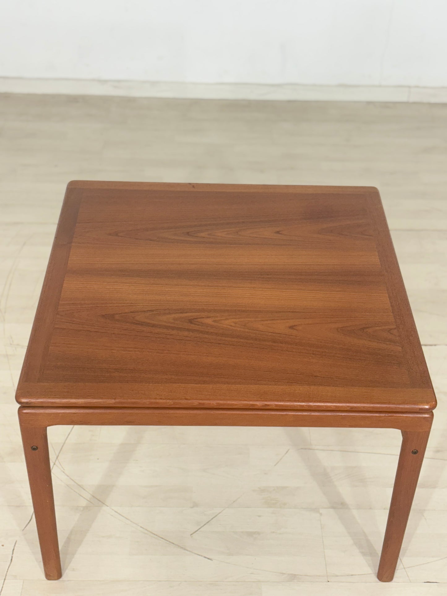 Schöner Vintage Couchtisch / Mid-Century Teak Couchtisch / Tisch / Wohnzimmertisch / Vintage Coffee Table