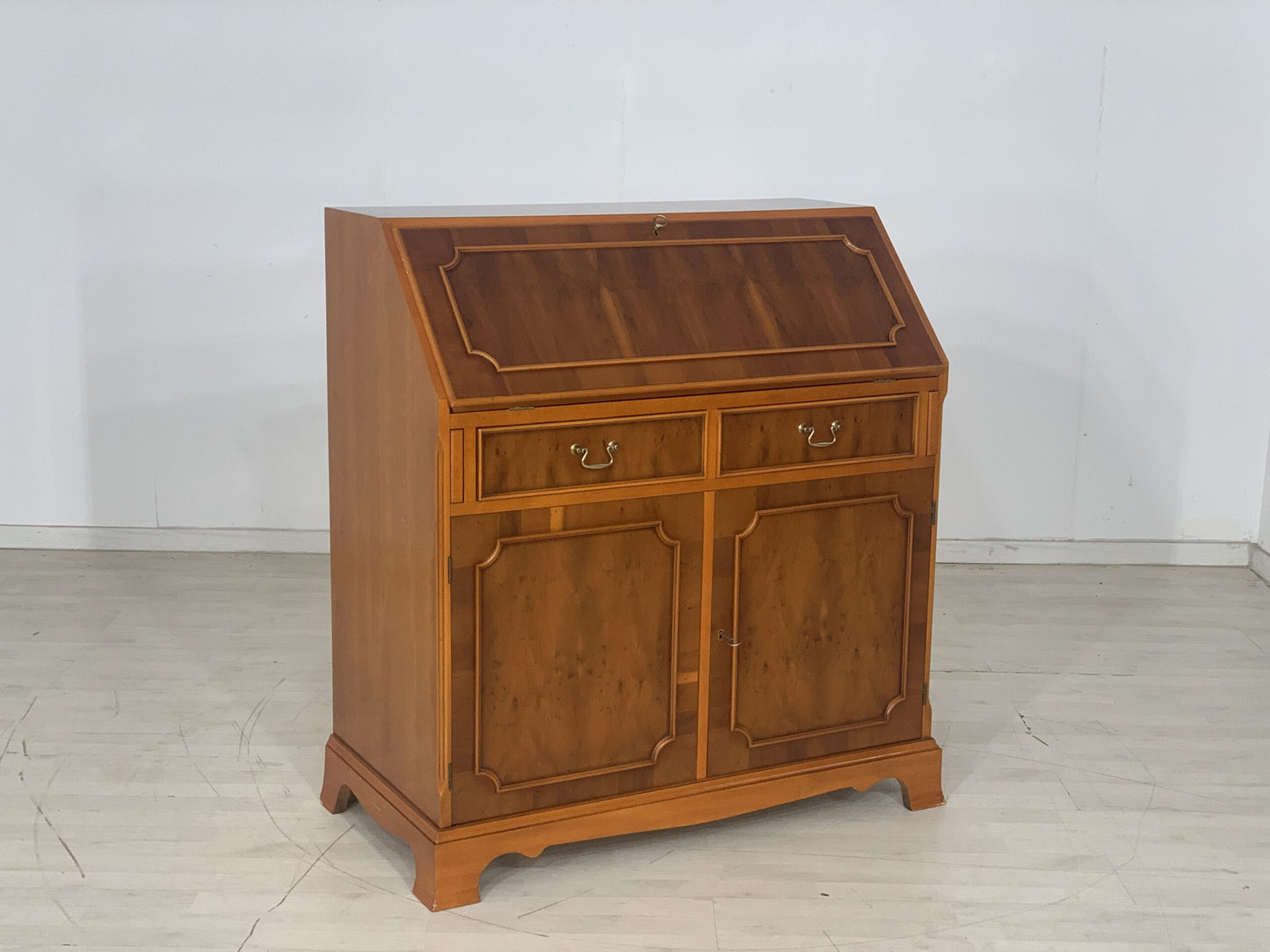 MID CENTURY SECRETARY DESK WRITING CABINET VINTAGE