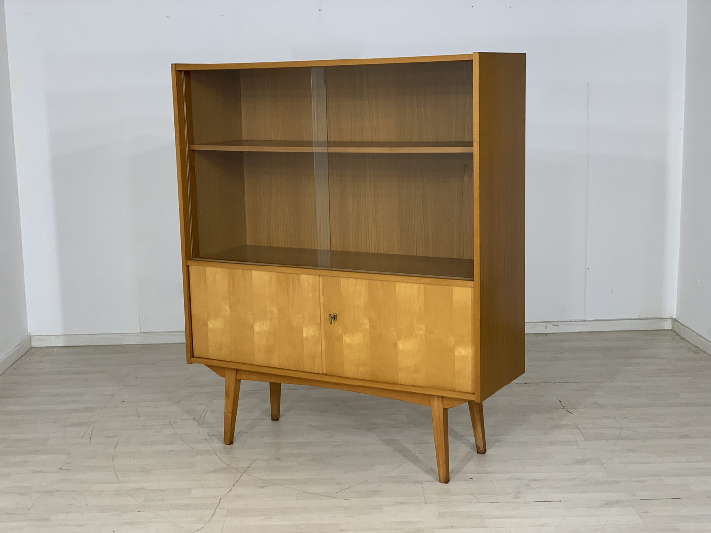 60er Jahre Anrichte Vitrine Wohnzimmerschrank Geschirrschrank Highboard