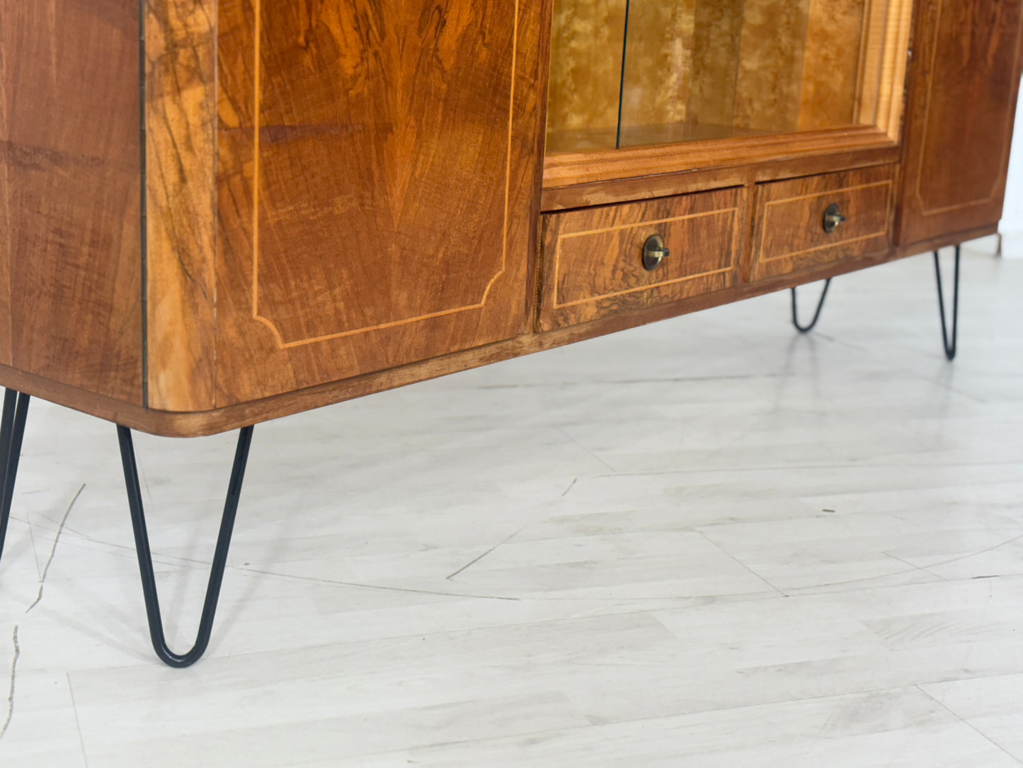 Sehr Schönes Vintage Highboard / Vitrine / Anrichte / Schrank