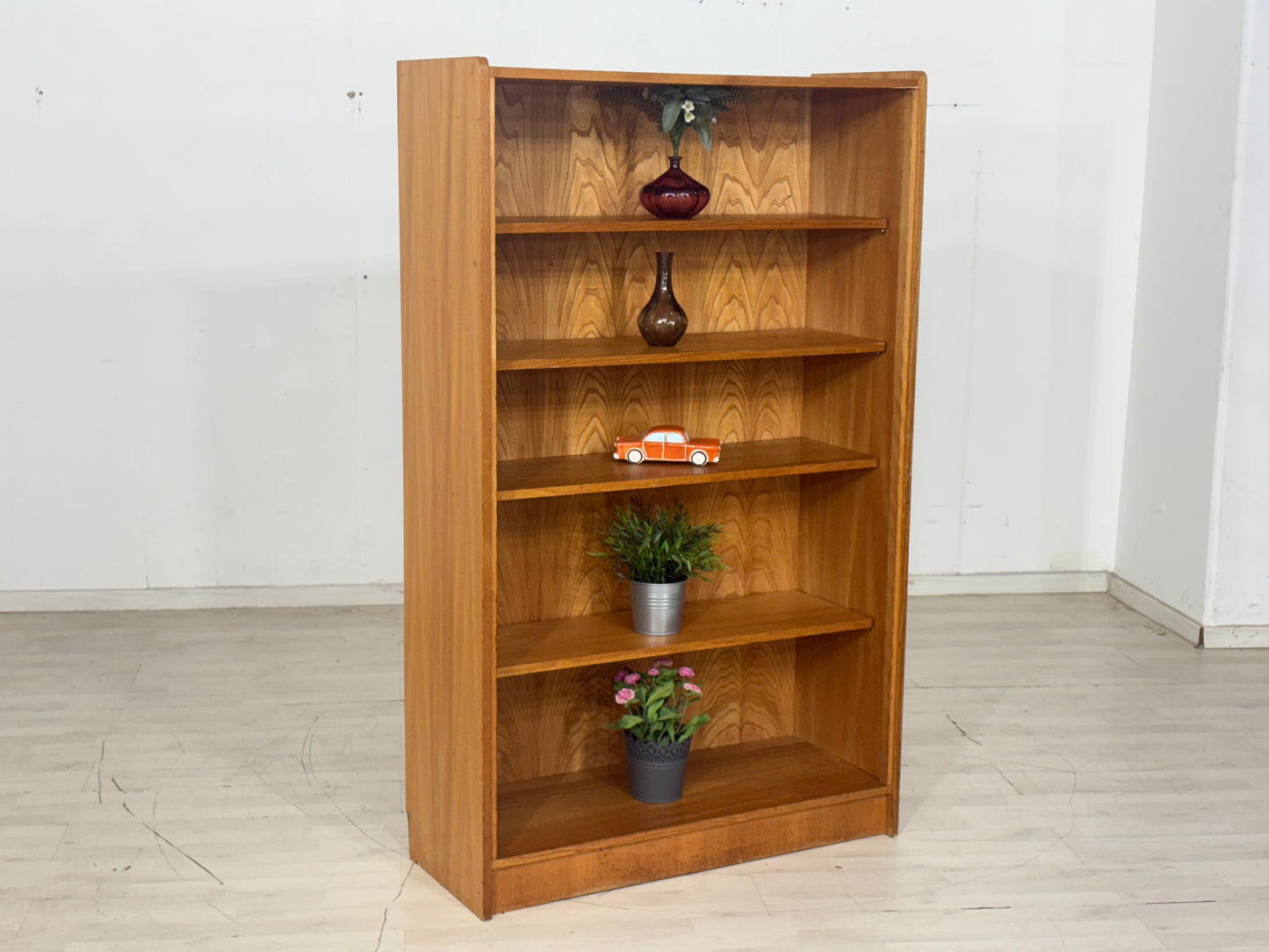 Sehr schönes Teak Regal / Vintage Bücherregal / Bücherschrank / Fächerschrank
