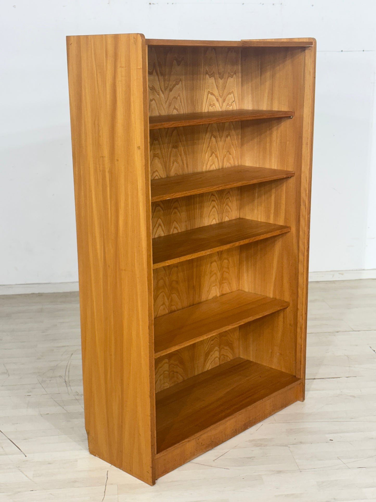 Sehr schönes Teak Regal / Vintage Bücherregal / Bücherschrank / Fächerschrank