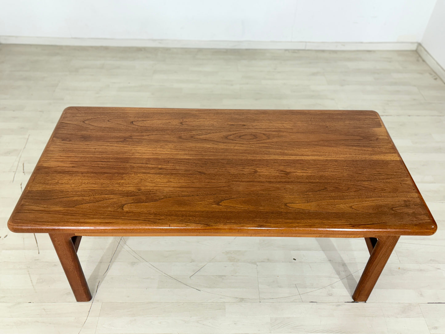 Vintage Teak Couchtisch / Tisch / Wohnzimmertisch / Mid-Century Coffee Table