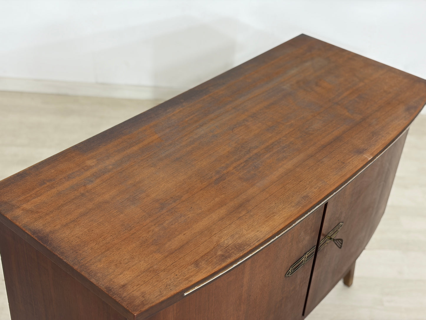 Sehr schöne Vintage Kommode / Anrichte / Schrank / Wohnzimmerschrank