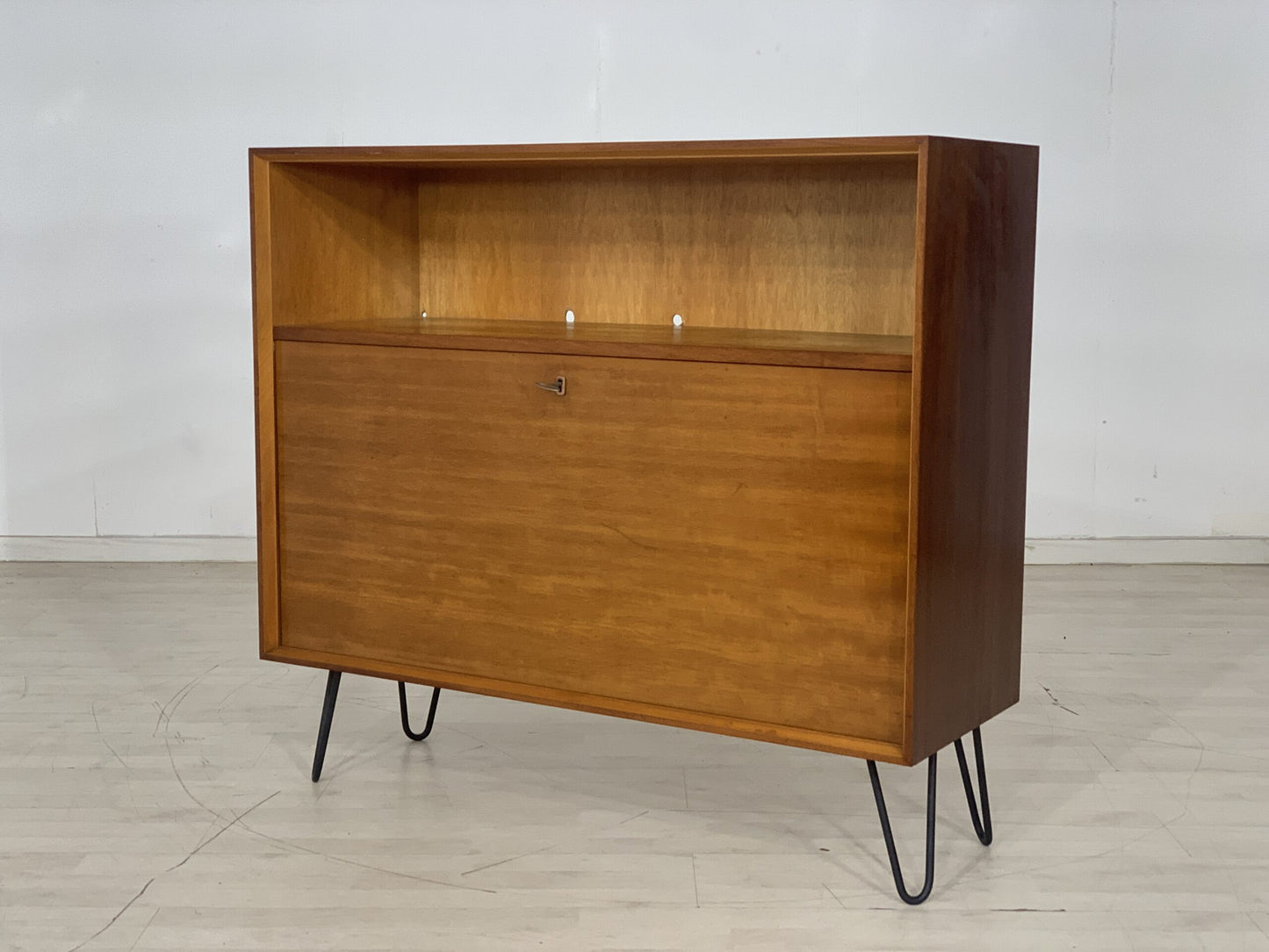 60er JAHRE MID CENTURY KOMMODE SCHRANK FLURSCHRANK VINTAGE