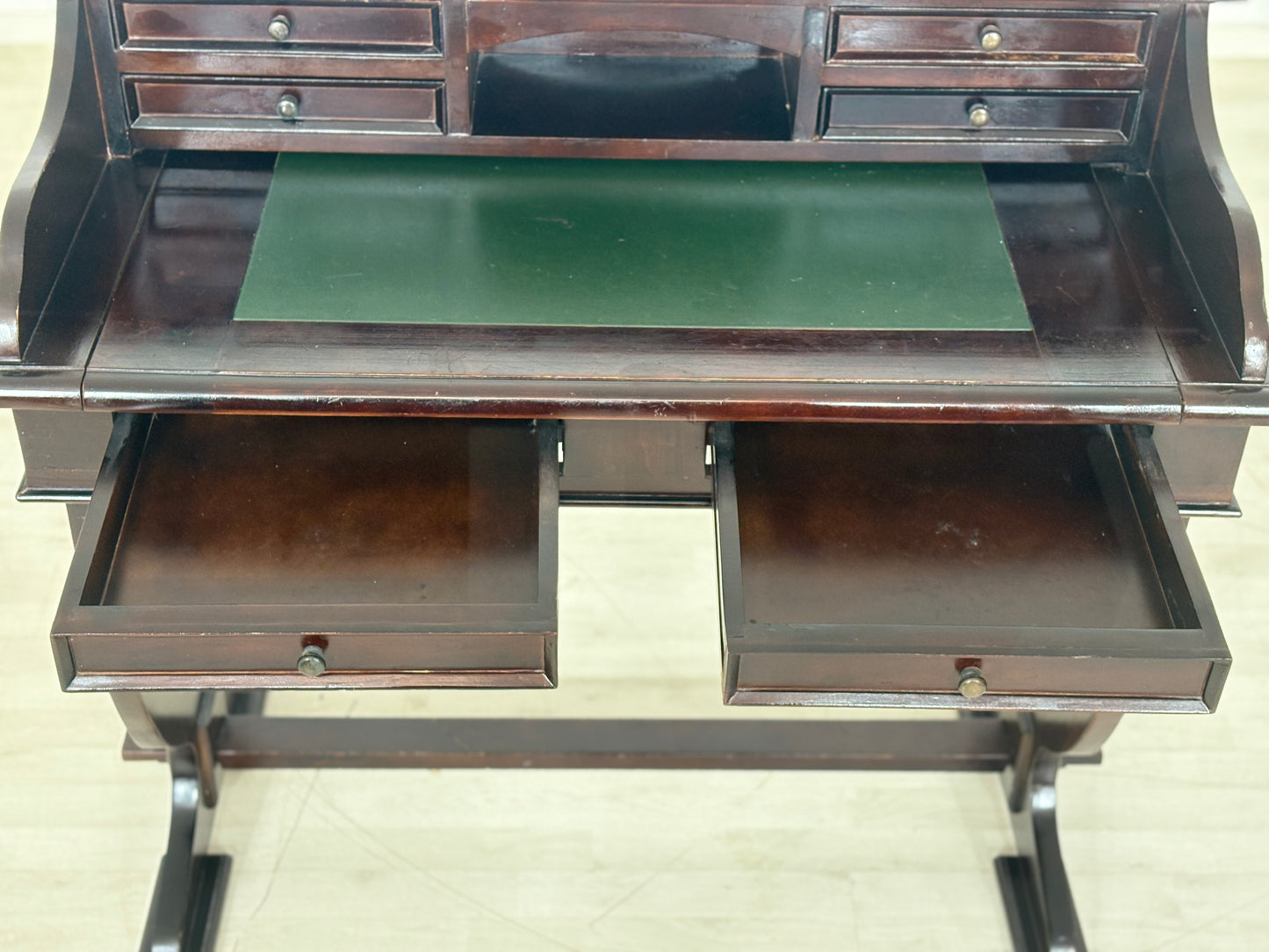 Mahagoni Schreibtisch / Sekretär / Bürotisch / Kolonialstil Tisch