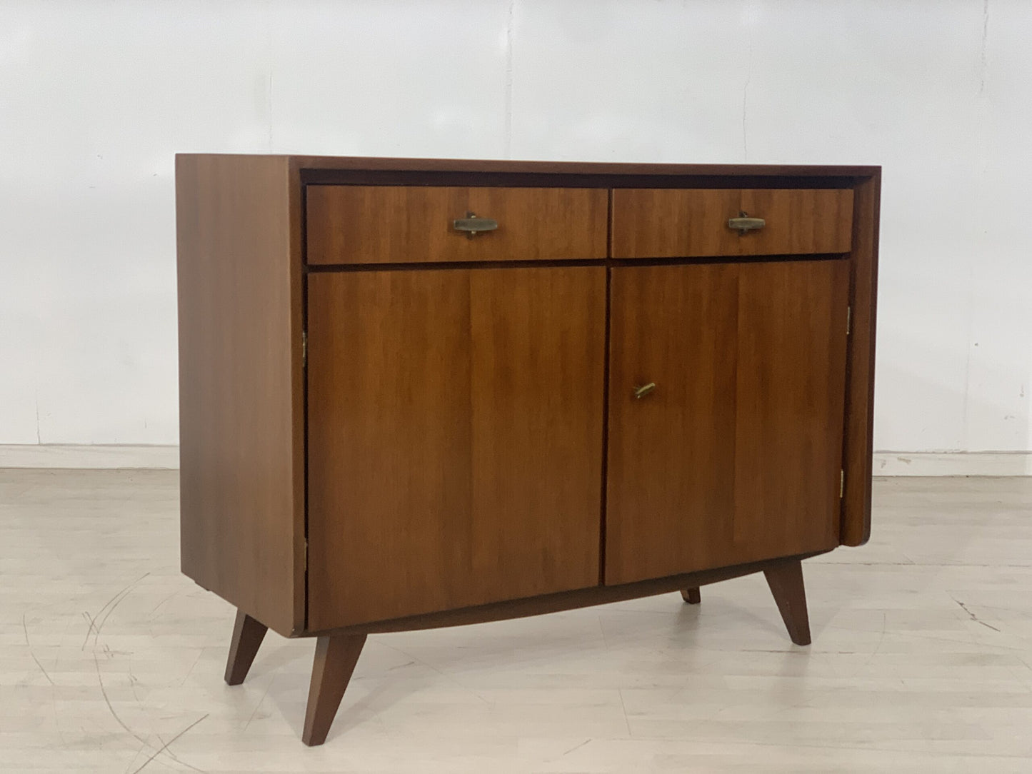 60s MID CENTURY CHEST OF DRAWERS SIDEBOARD CABINET HALLWAY CABINET VINTAGE