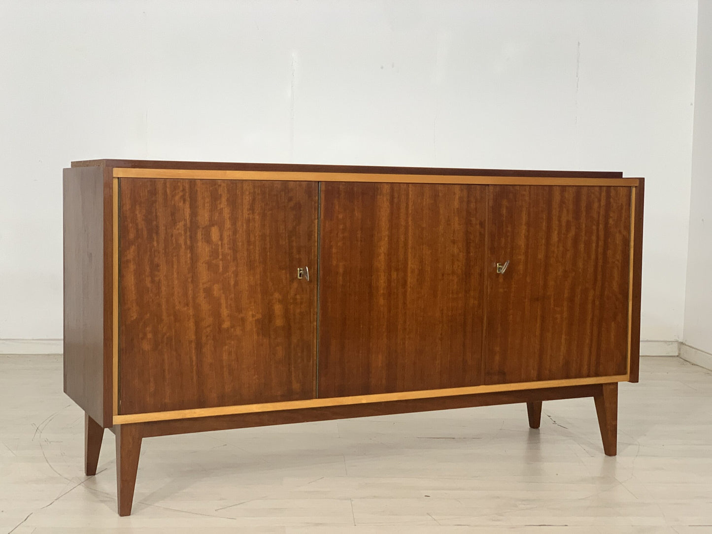 MID CENTURY CHEST OF DRAWERS SIDEBOARD CABINET HALLWAY CABINET SIDEBOARD VINTAGE