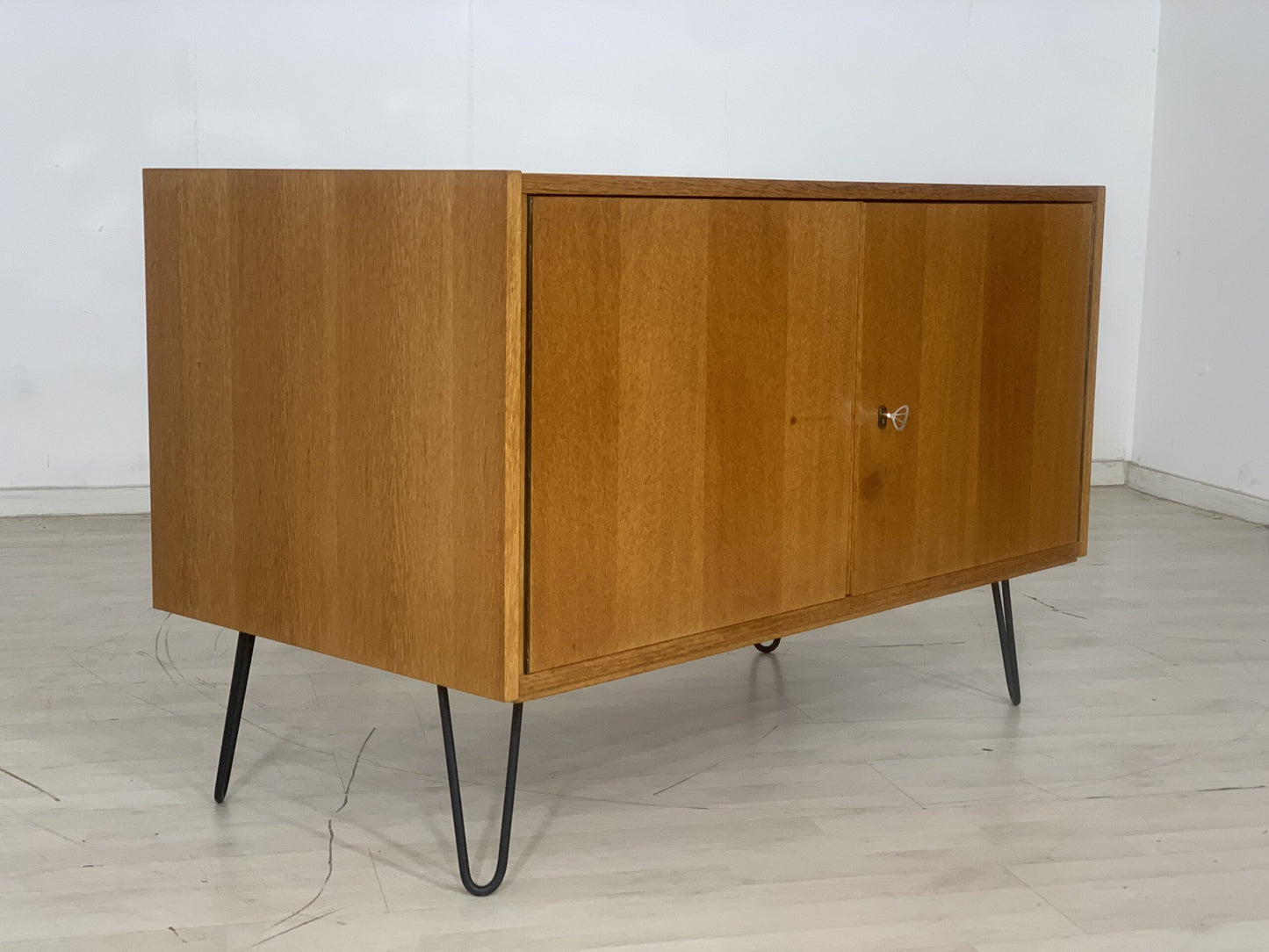 MID CENTURY CHEST OF DRAWERS SIDEBOARD CABINET VINTAGE