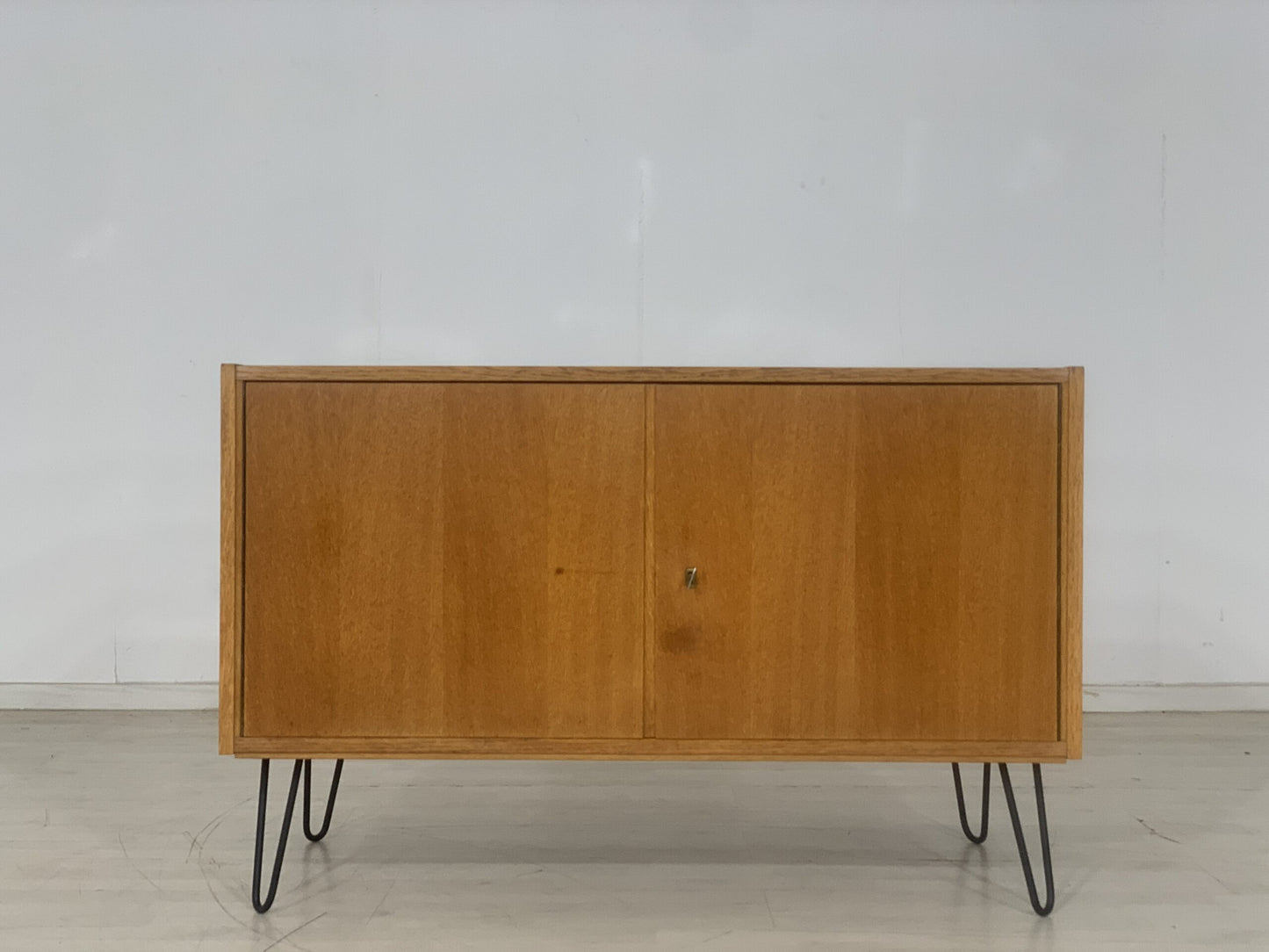 MID CENTURY CHEST OF DRAWERS SIDEBOARD CABINET VINTAGE