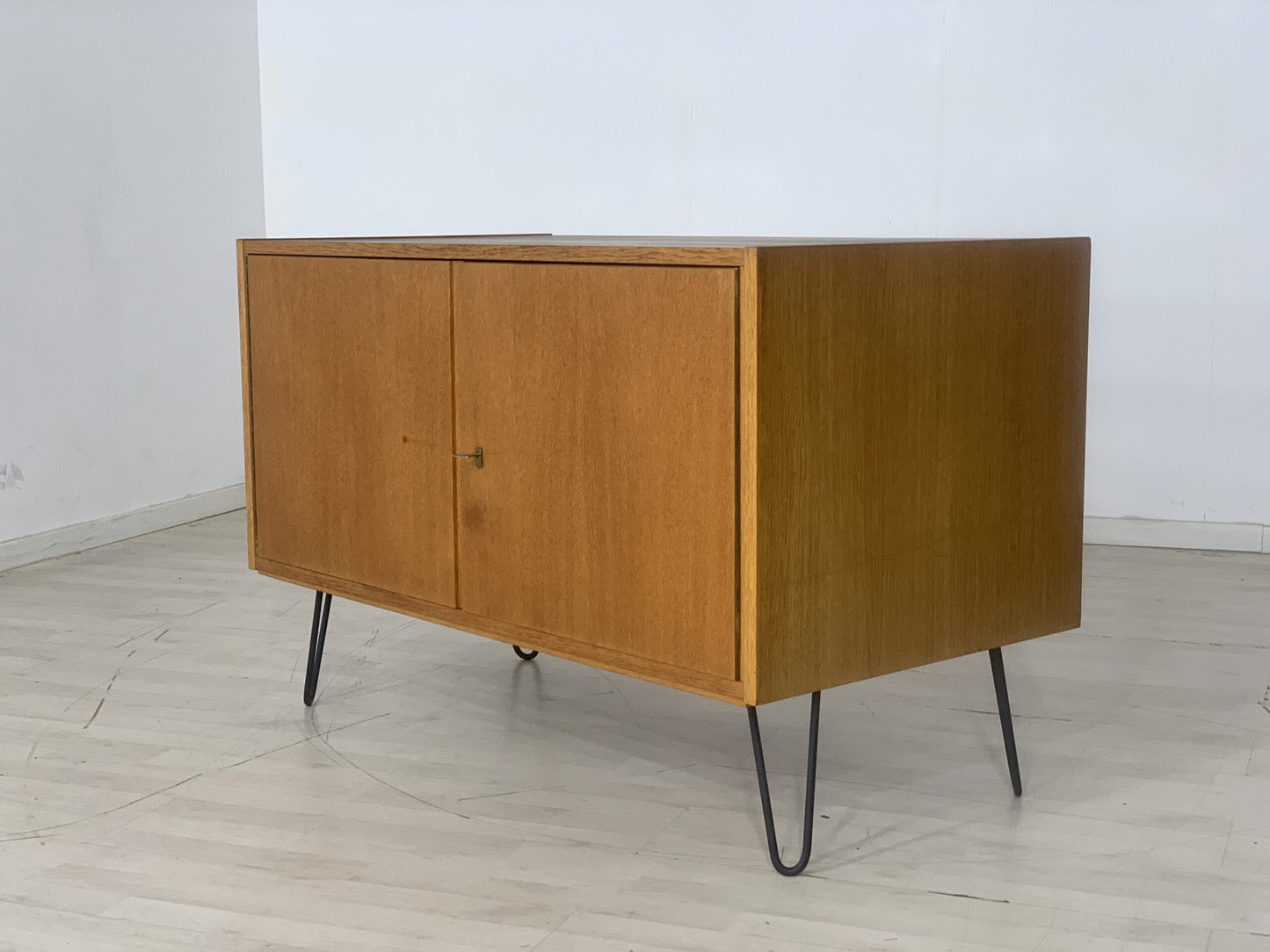 MID CENTURY CHEST OF DRAWERS SIDEBOARD CABINET VINTAGE