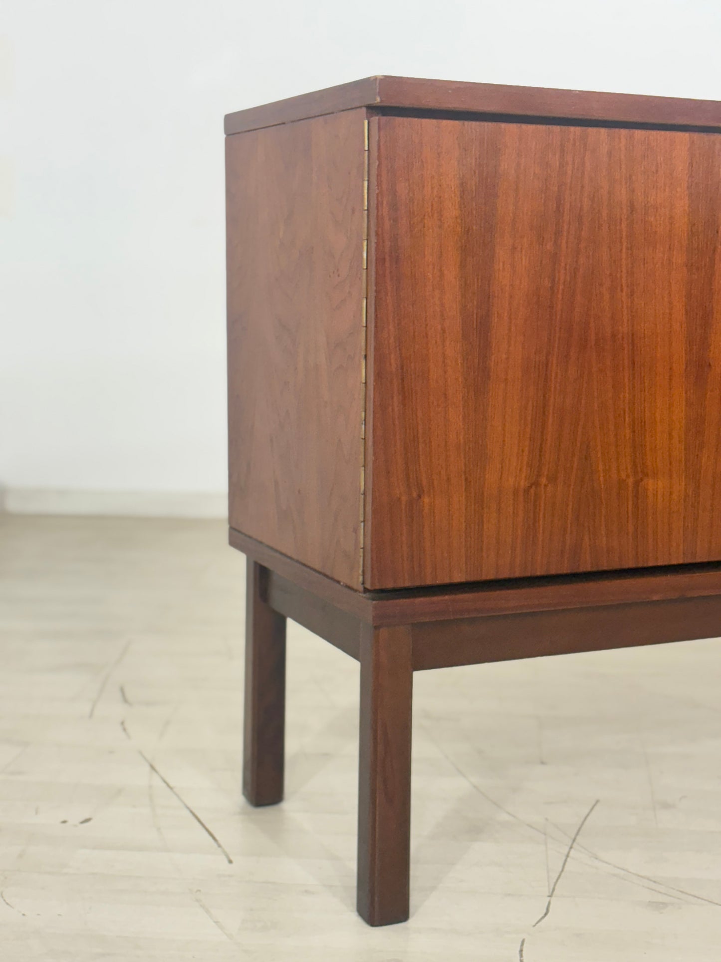 Sehr schönes Vintage Sideboard / Teak Anrichte / Kommode / Schrank